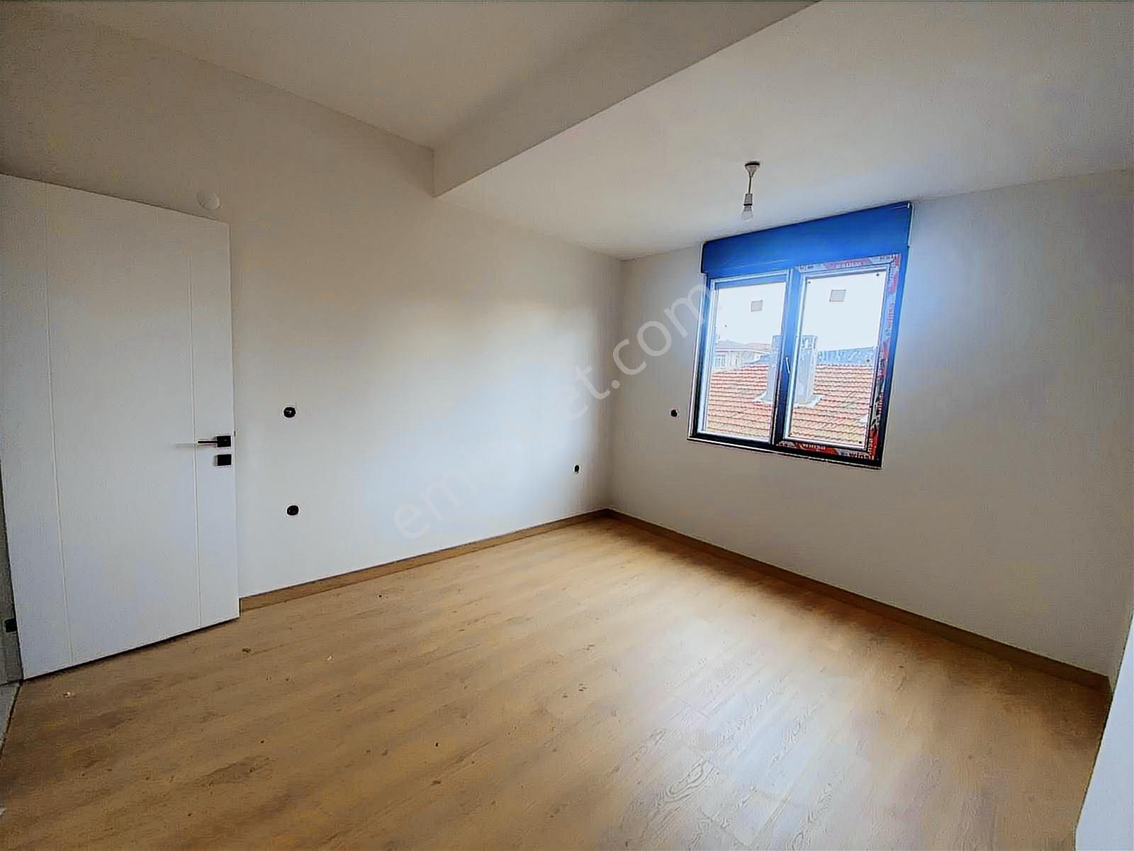 Küçükyalıda Sıfır Ön Cephe 3.kat Kapalı Garajlı 3+1 - Görsel 21