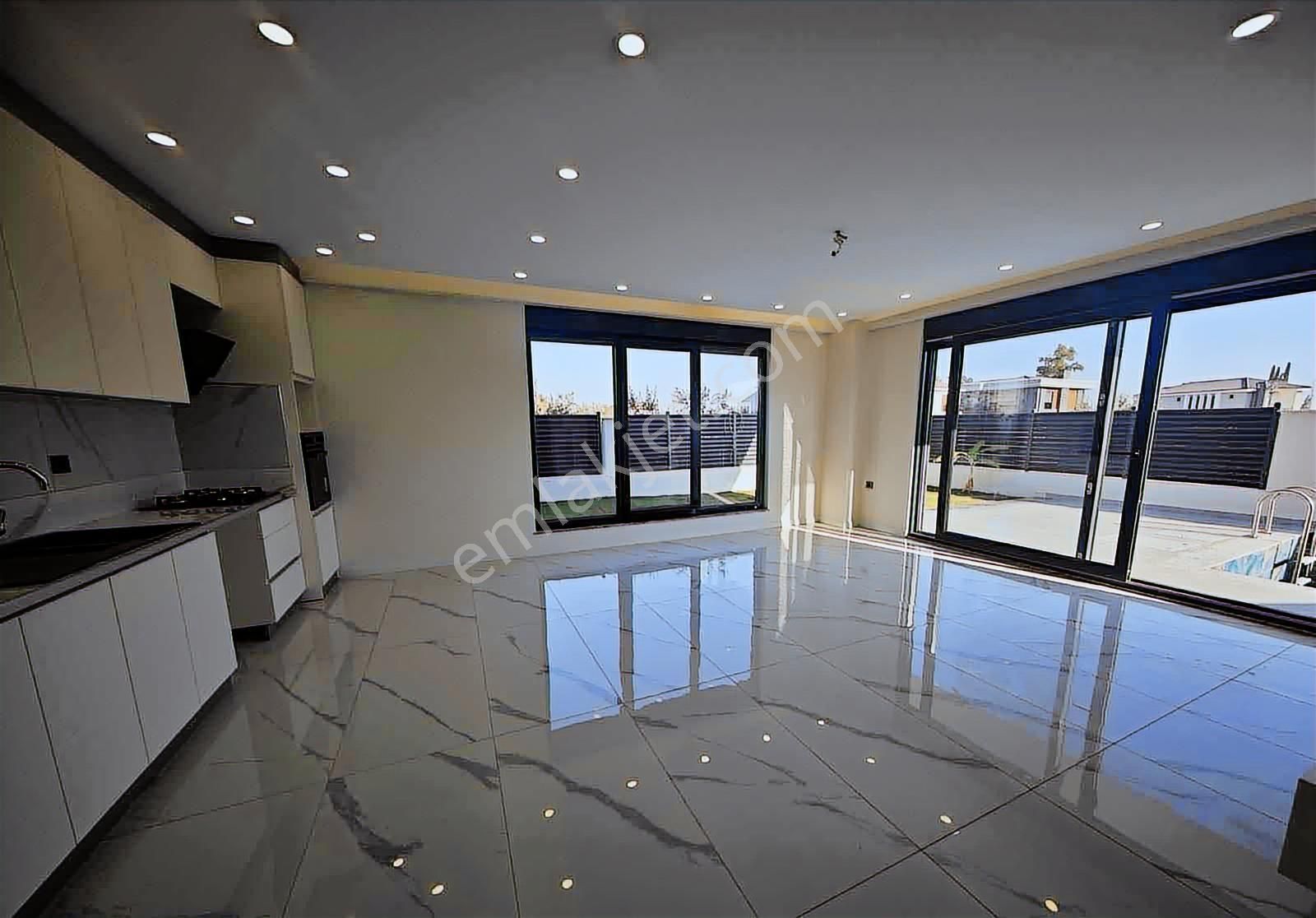 Döşemealtı Anltınkalede Fırsat Villa 4+1 Yerden Isıtma