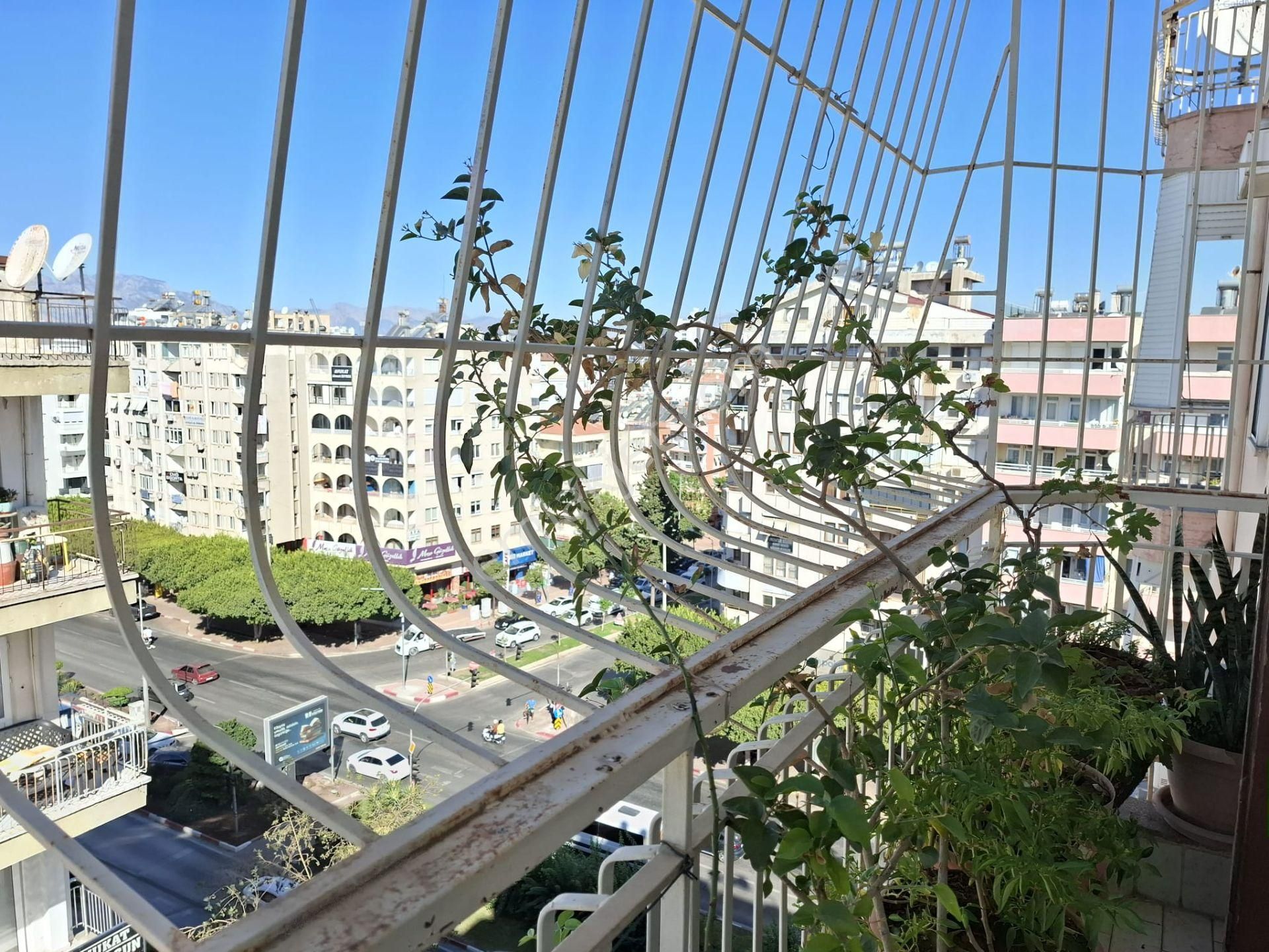 100. Yıl Bulv. Üzerinde Satılık 3+1 Daire - Görsel 18