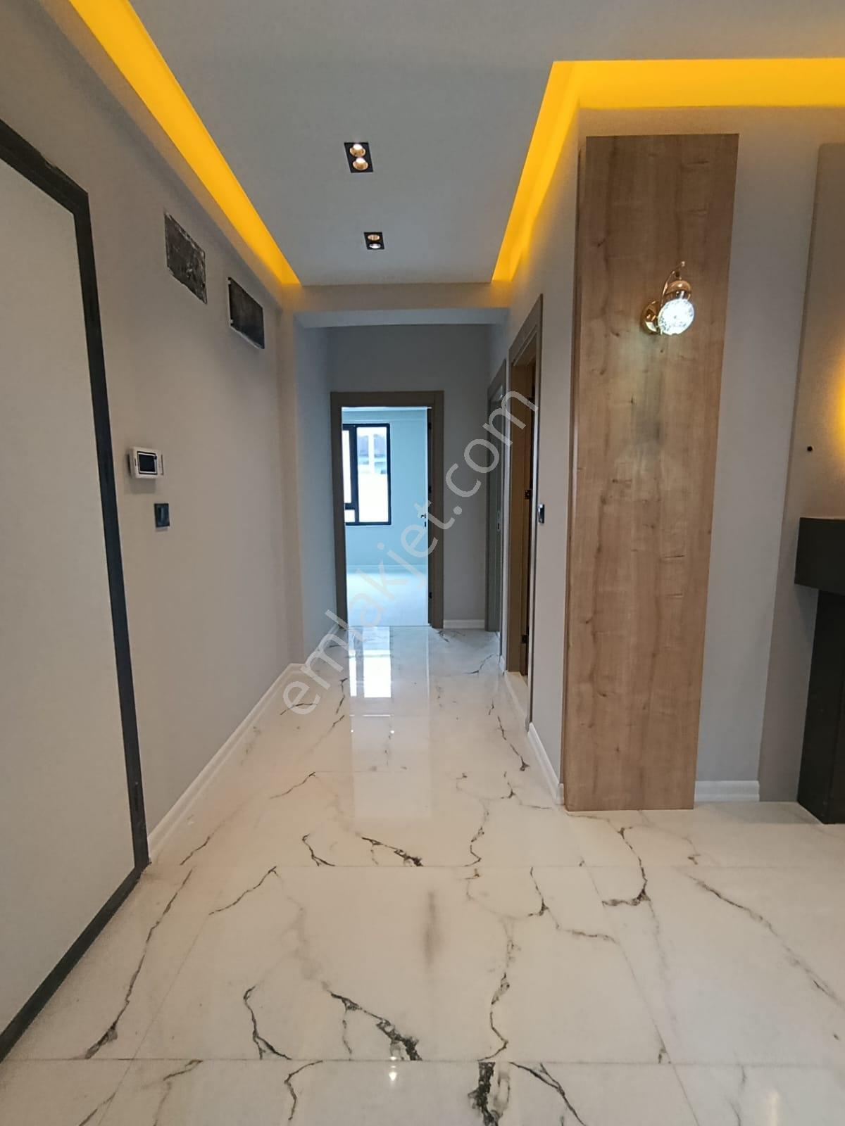 Çamlıca Da Ebeveyn Banyolu Giyinme Odalı Ultralüks 3+1 - Görsel 25