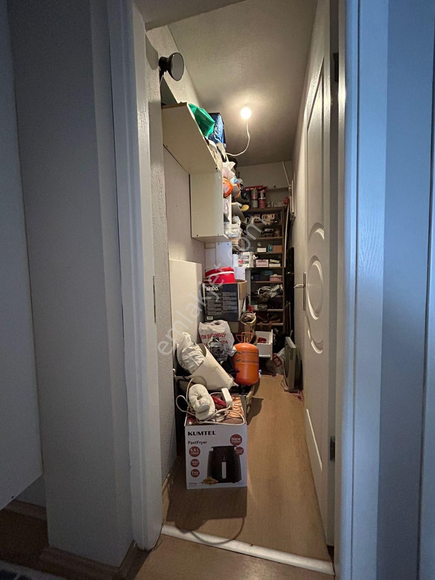 Buca Turyap'tan Harika Konumda İçi Tamamen Yenilenmiş Genç Daire - Görsel 26