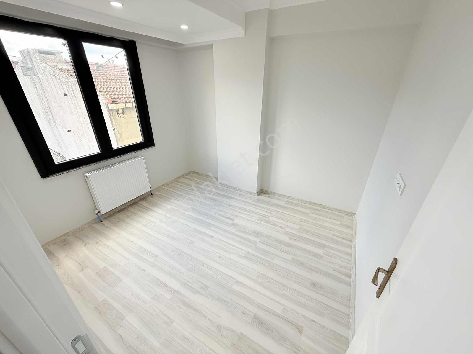 Pusula İnşaat'tan Cebeci Mah Caddeye Yakın 2+1 100 M2 Ara Kat - Görsel 8