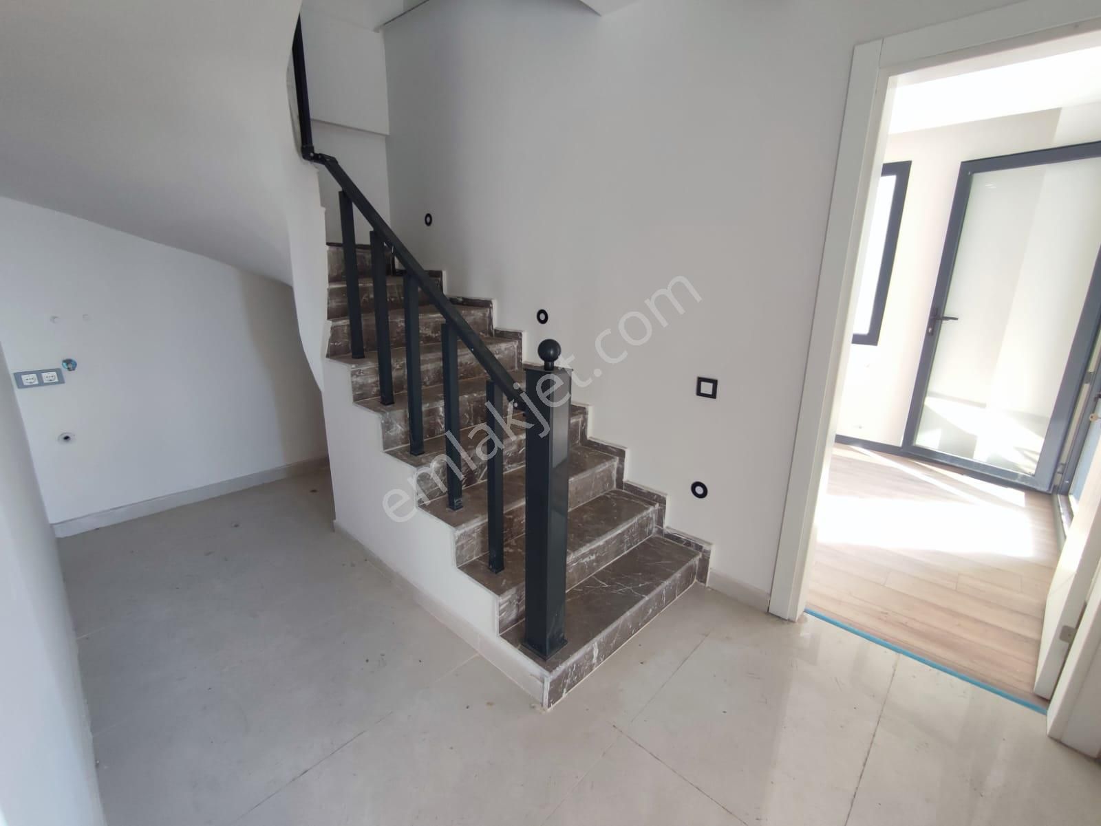 Efeler Mahallesi'nde 3+1 130 M2 Sıfır Dubleks Daire - Görsel 6