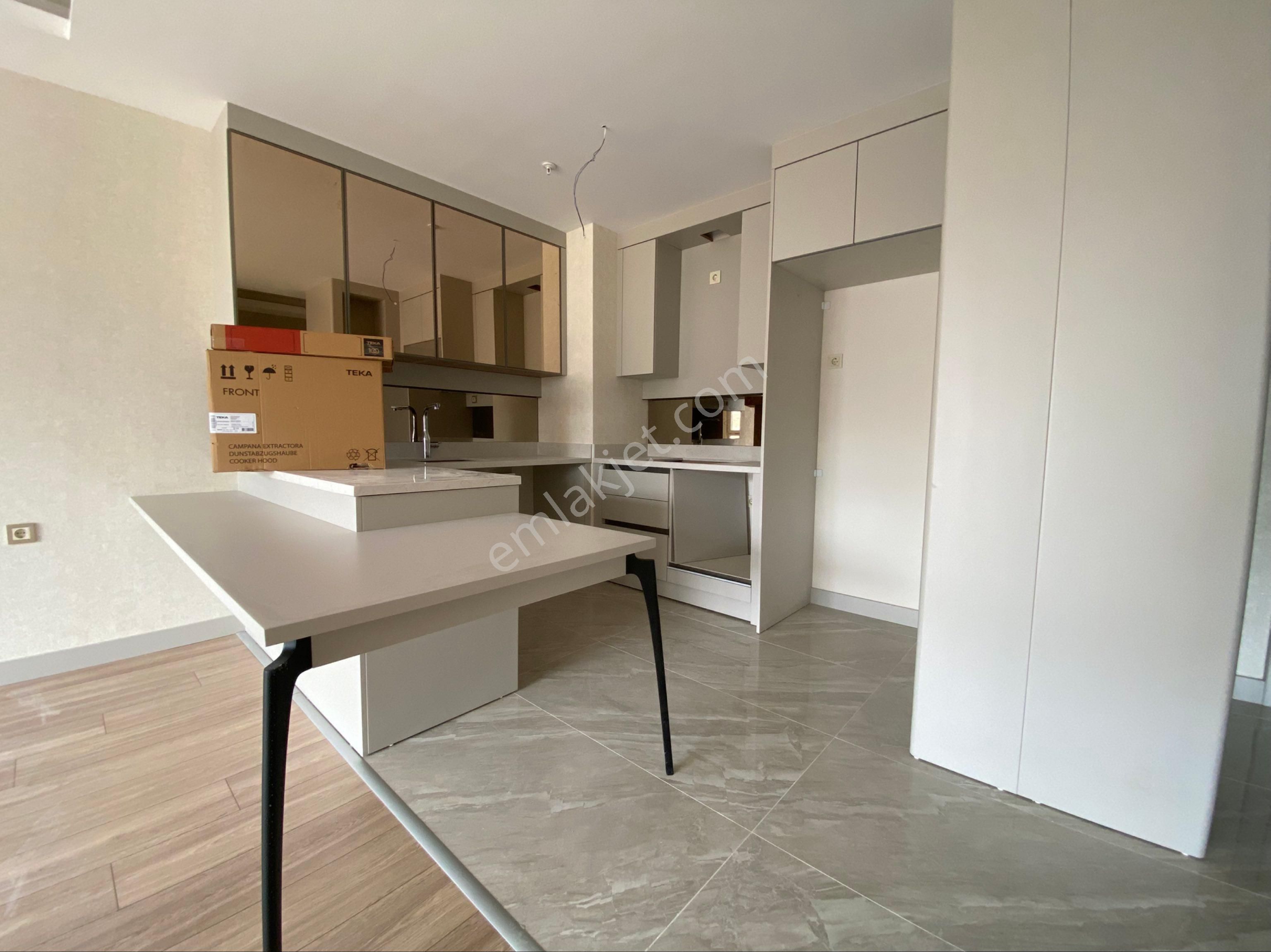 Bölgenin En Prestijli Sitesinde Havuzlu Güvenlikli 1+1 - Görsel 4