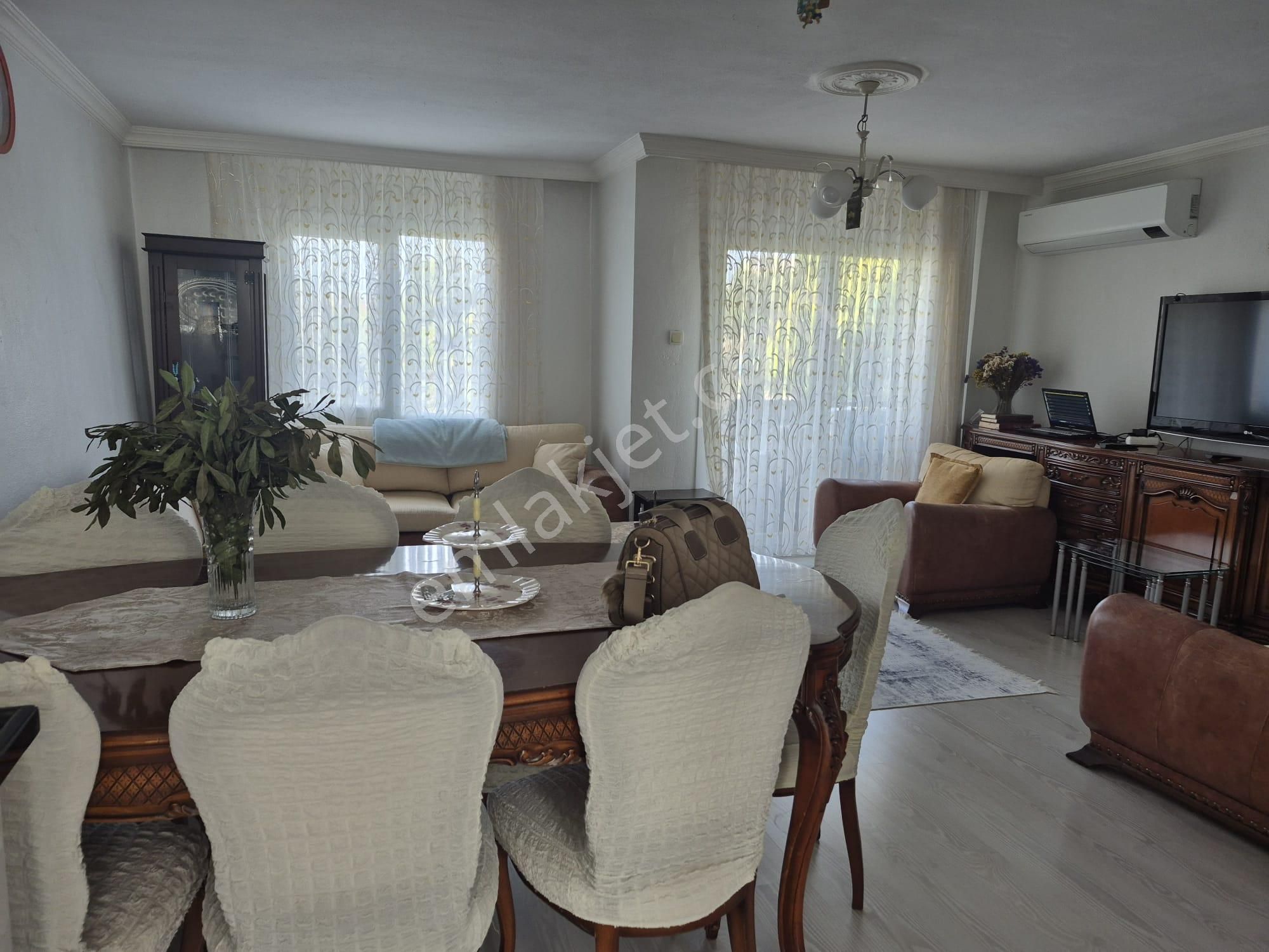 Bölgenin En Prestijli Sitesinde, Geniş Bahçeli, Müstakil Villa Fırsatı! (3+1, Havuzlu) - Görsel 6