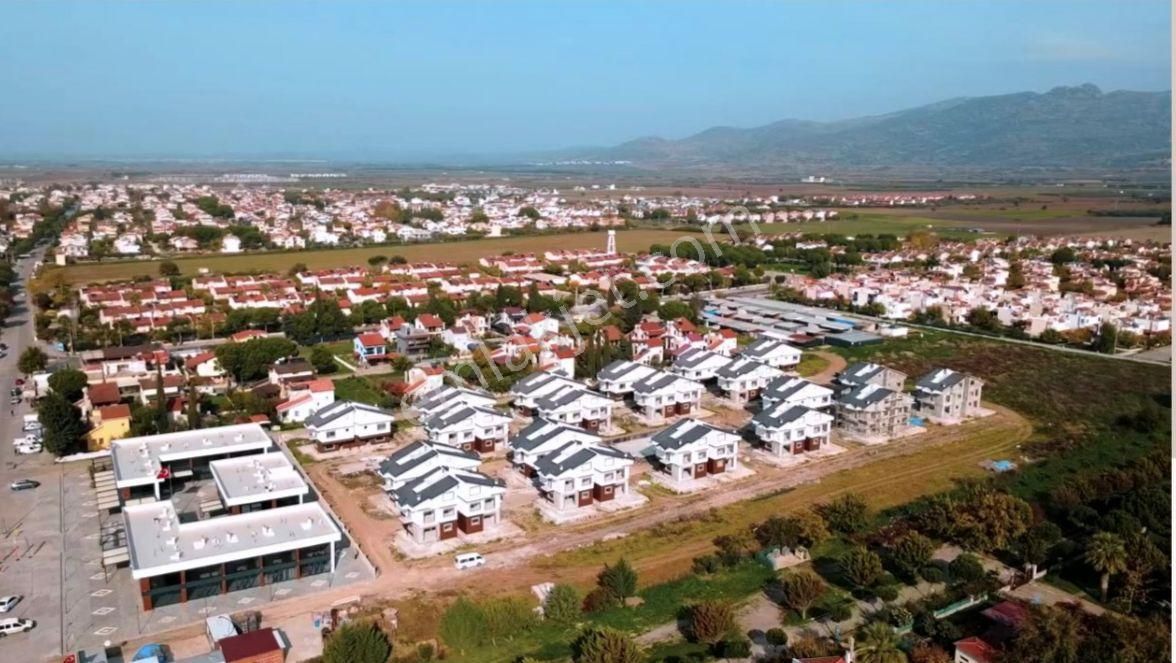 🏡 Satılık Tripleks Villa – Deniz’e Yakın, Site İçinde - Görsel 2