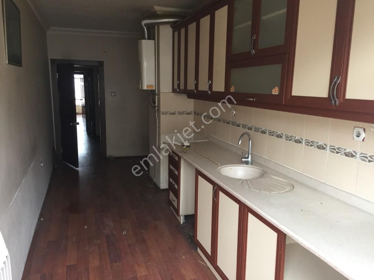 Esat Cadde Üzeri 3+1 Ön Arka Cephe Merkezi Sistem Isınma 2500 - Görsel 8