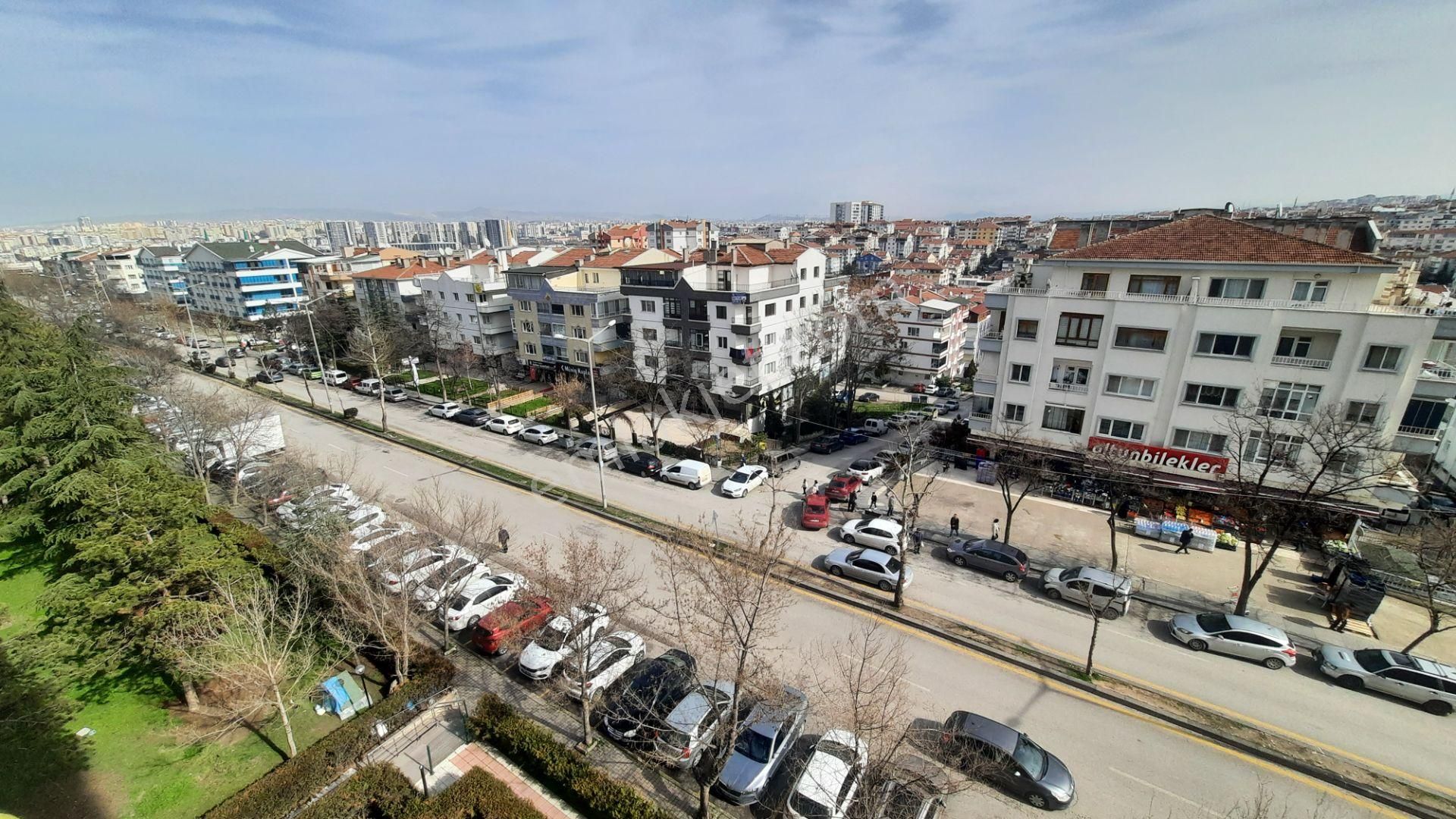 Akif'ten Atakent'te 2+1 Banka Bloklarında Katta Asansörlü Kiralık Daire - Görsel 24