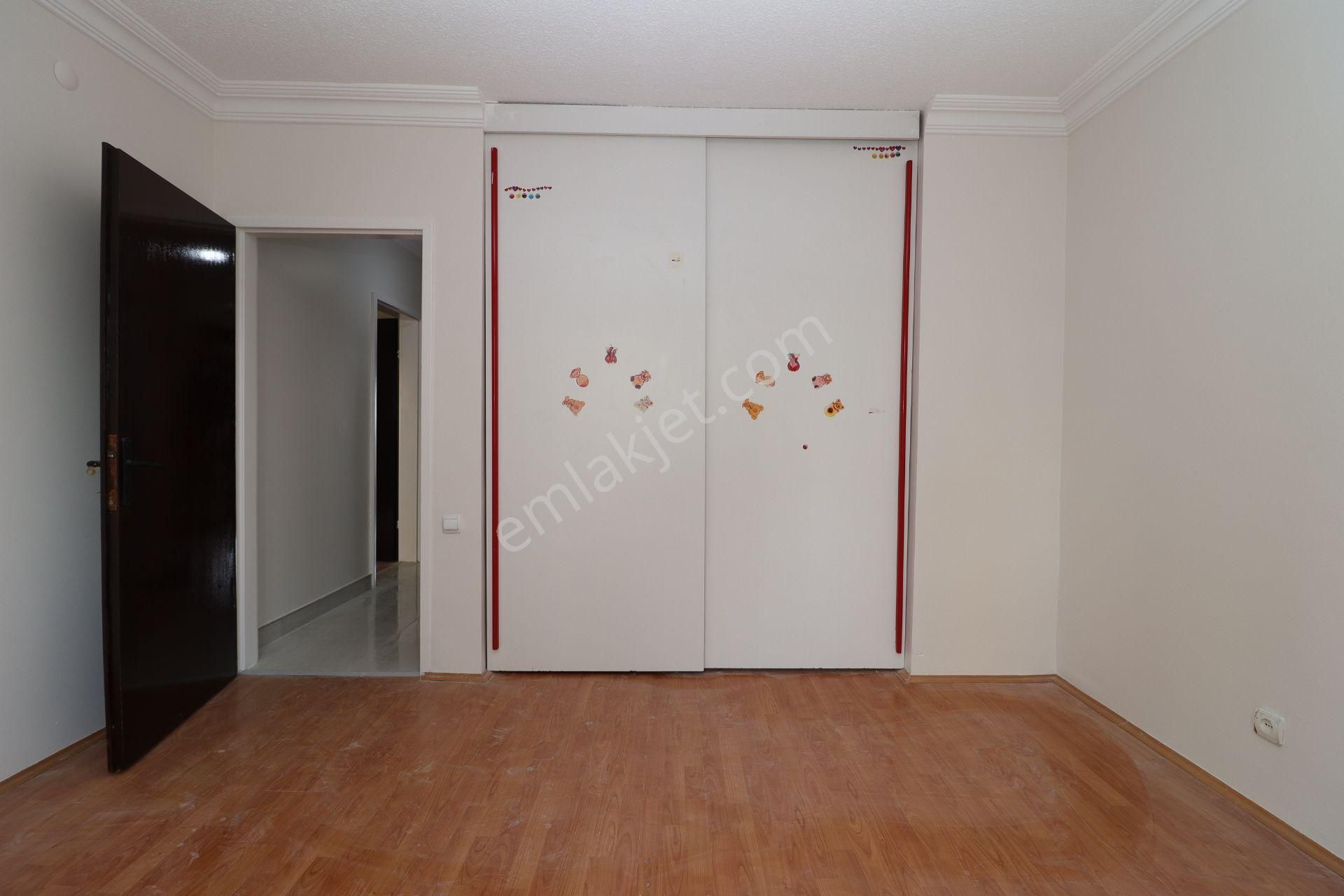 Akif'ten Atakent'te 2+1 Banka Bloklarında Katta Asansörlü Kiralık Daire - Görsel 19