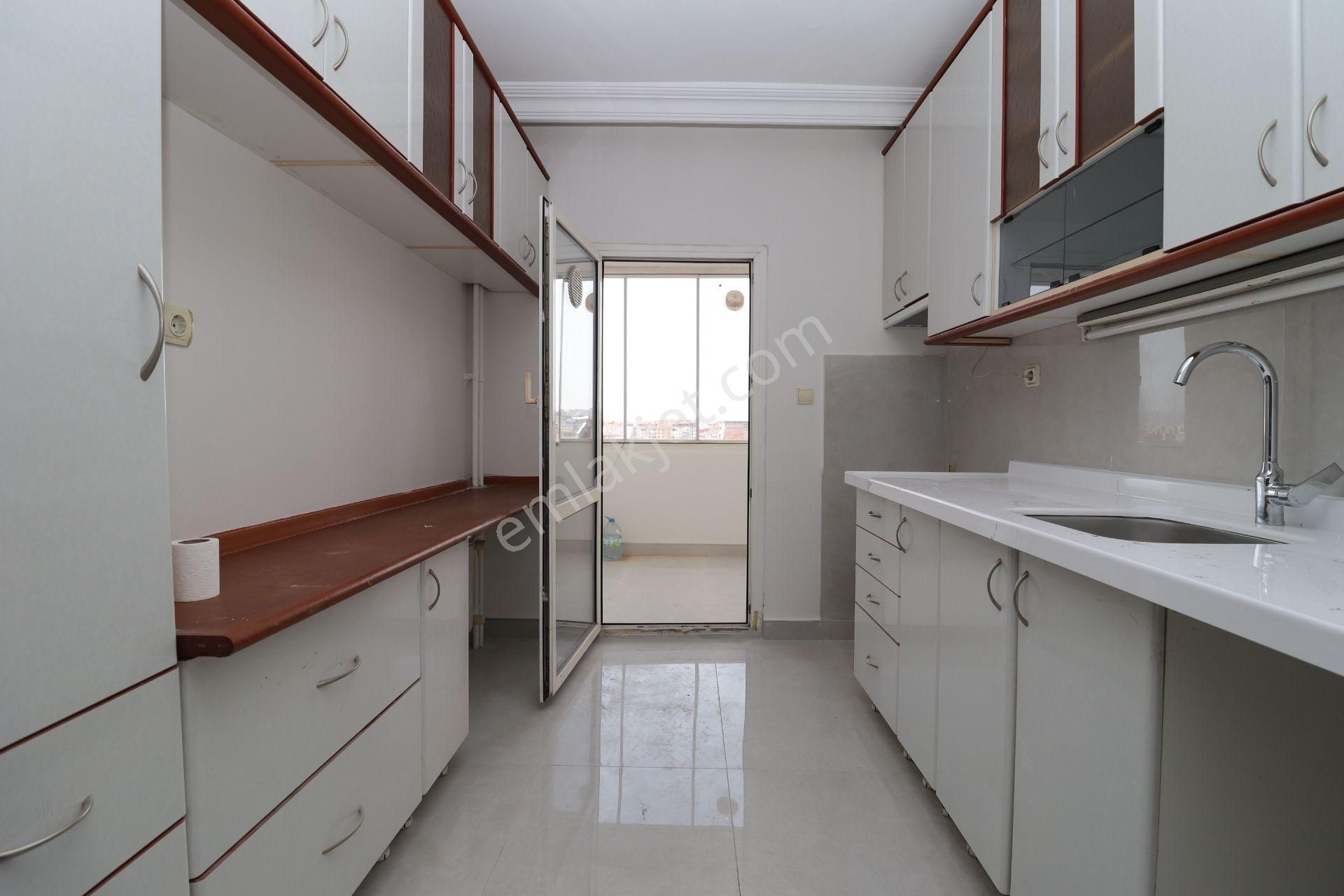 Akif'ten Atakent'te 2+1 Banka Bloklarında Katta Asansörlü Kiralık Daire - Görsel 5
