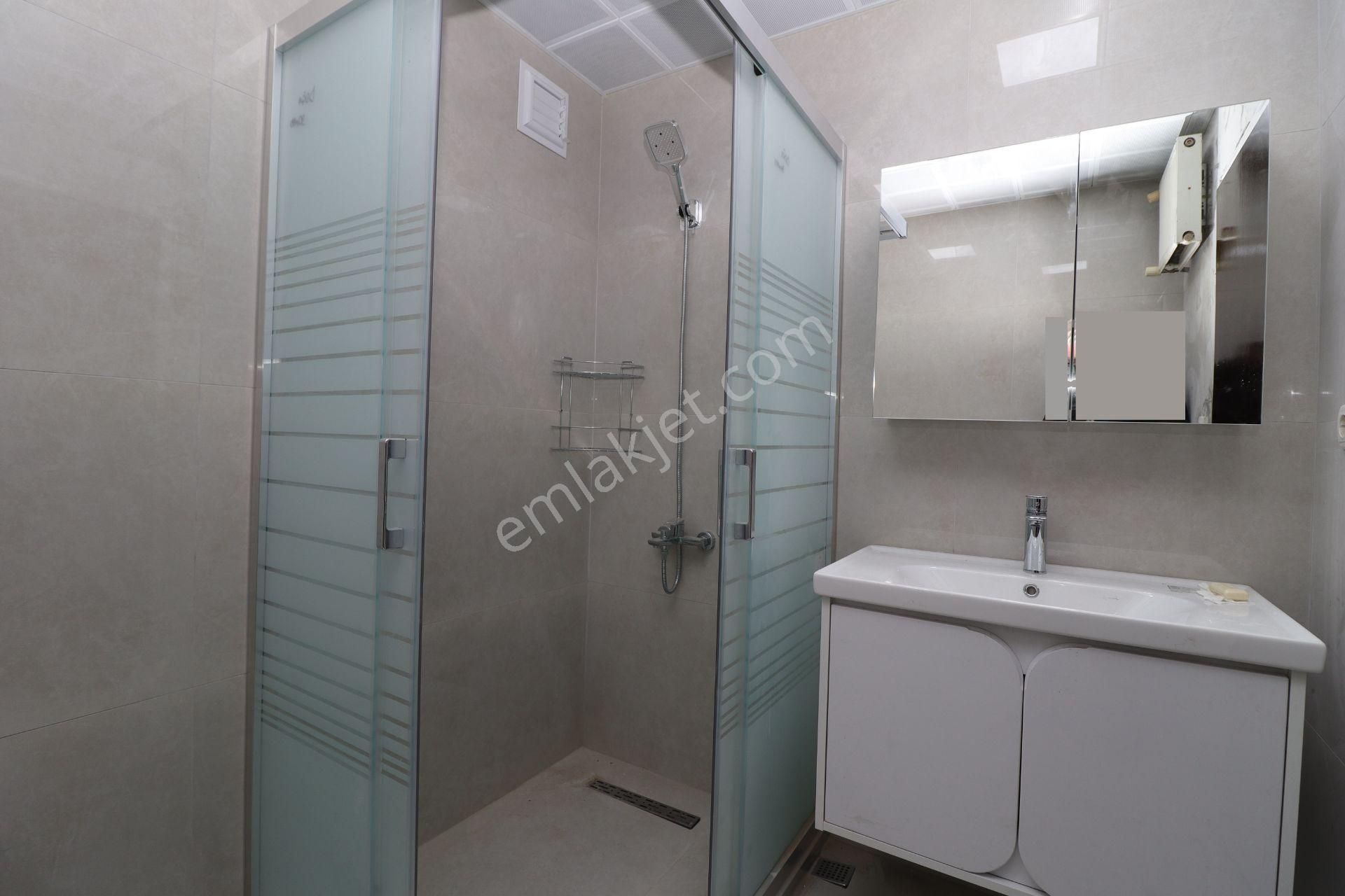 Akif'ten Atakent'te 2+1 Banka Bloklarında Katta Asansörlü Kiralık Daire - Görsel 22