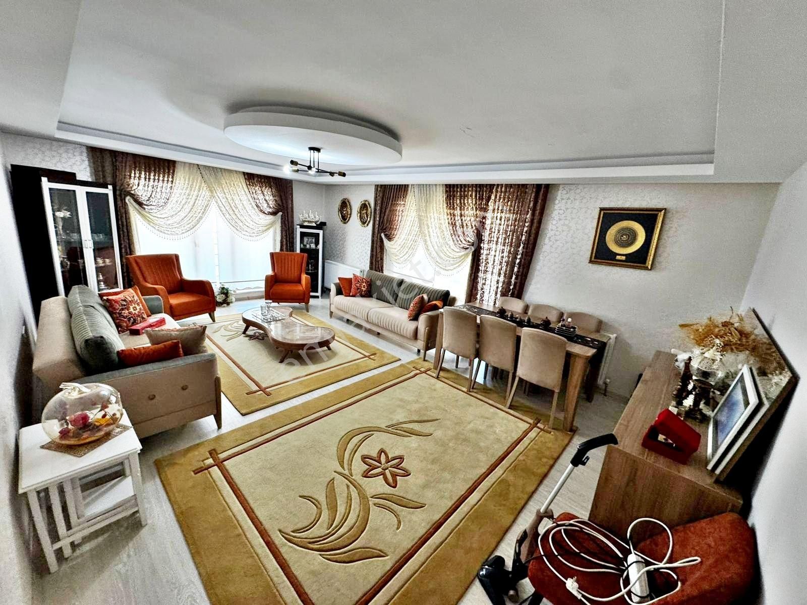 Çiğdemtepe'de Ankara Manzara. Full Yapı Acil Satılık 5+1 Dublex_