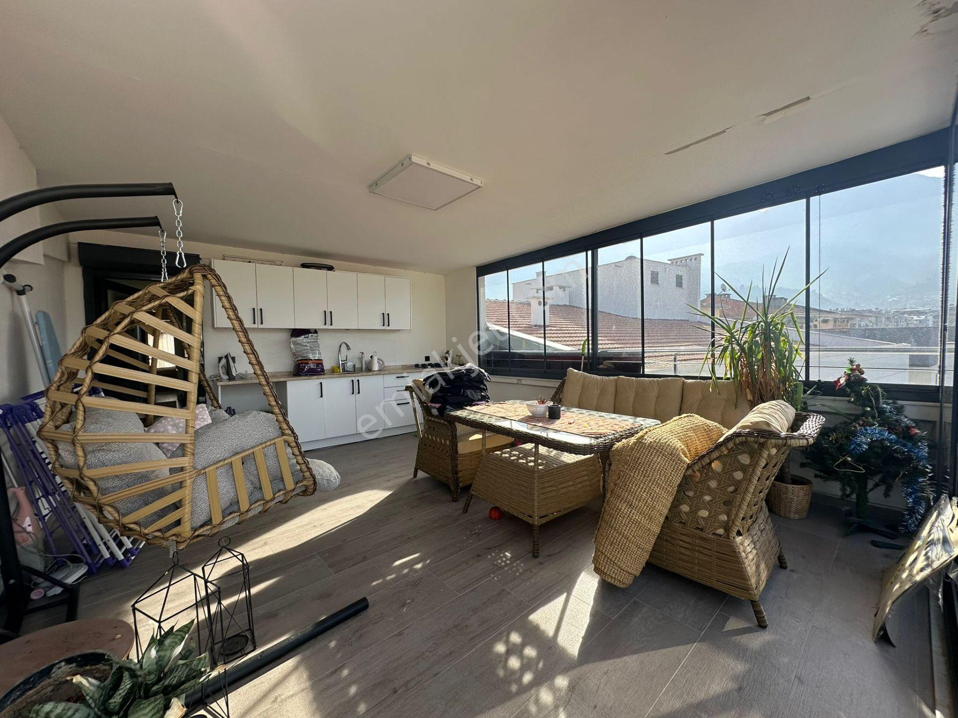 🏡sakarya Mahallesi 🏡dublex ✅5+1 300 M2 6 Katlınım 6 Katı ❇️çift Mutfak Açık