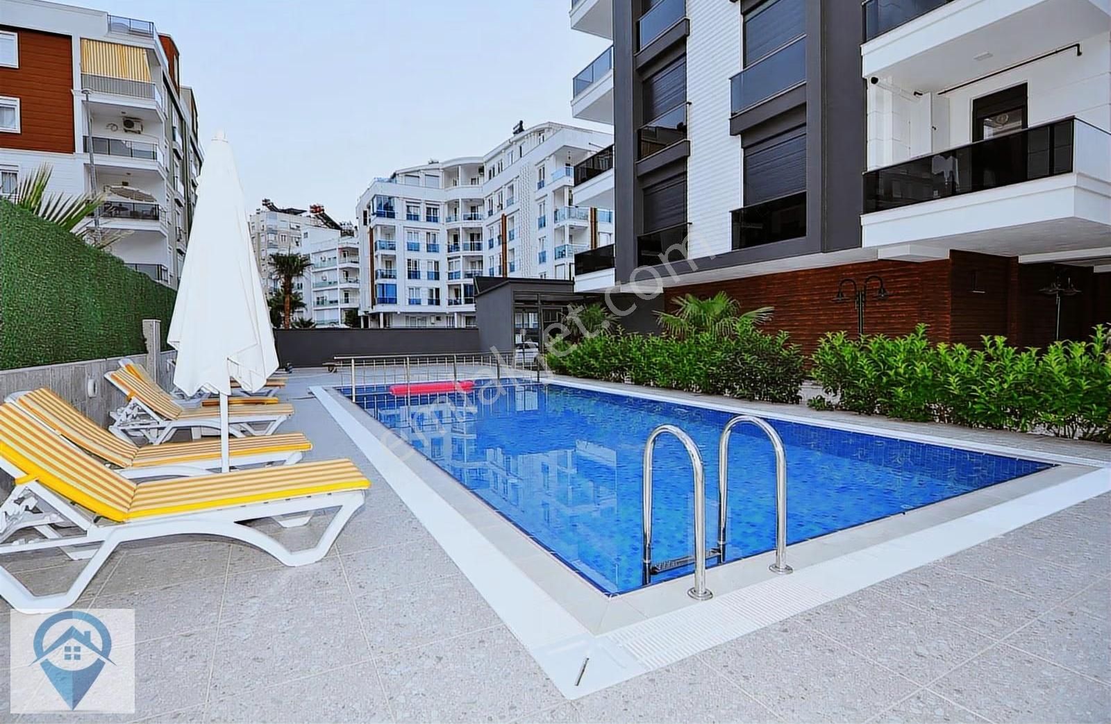 Hurma'da Pazar Yakını Havuzlu Satılık 2+1 Dubleks Daire