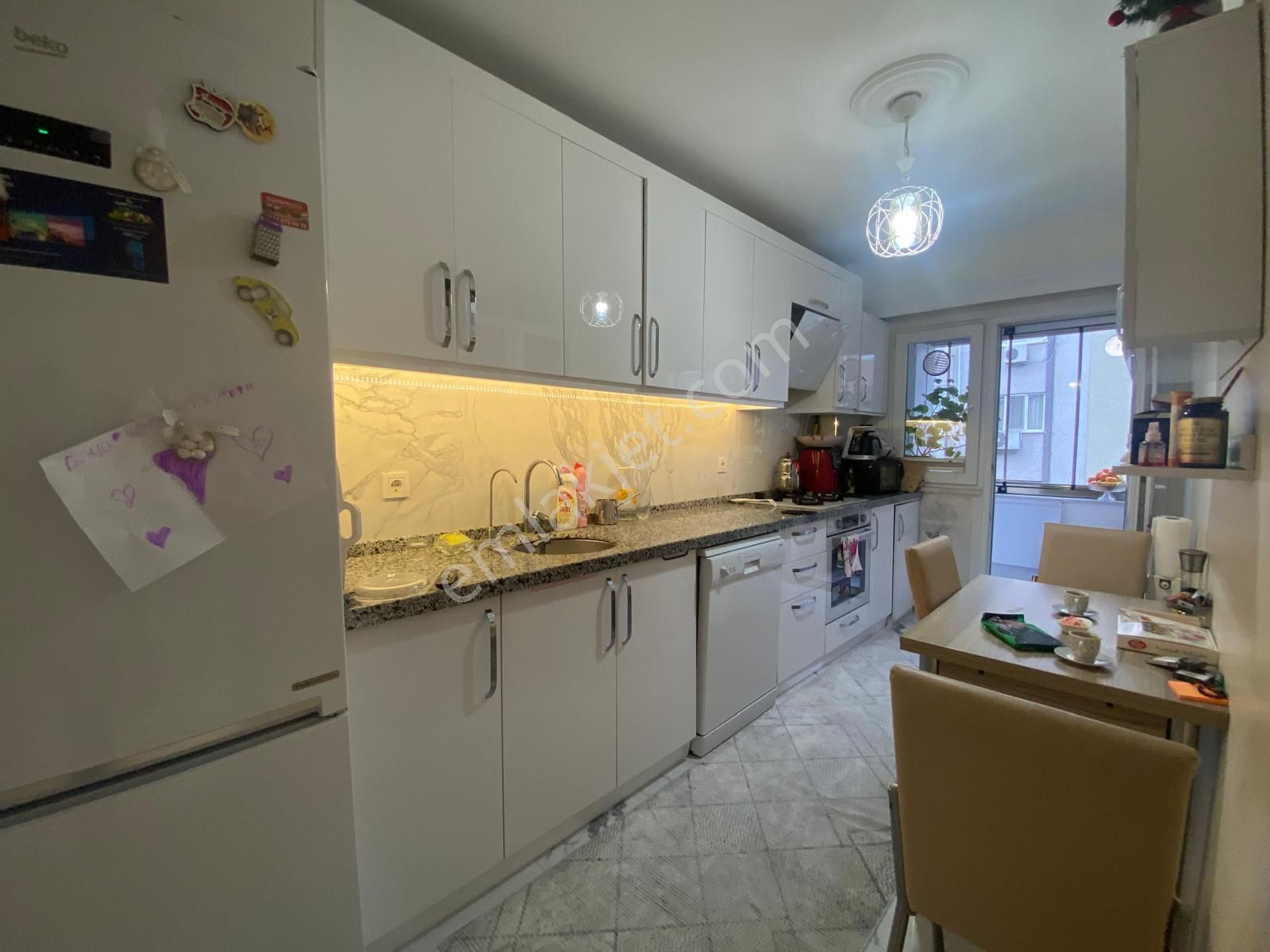 Bahçelievler'de Yeni Binada 2+1 Geniş Ön Cephe Ara Kat Daire - Görsel 4