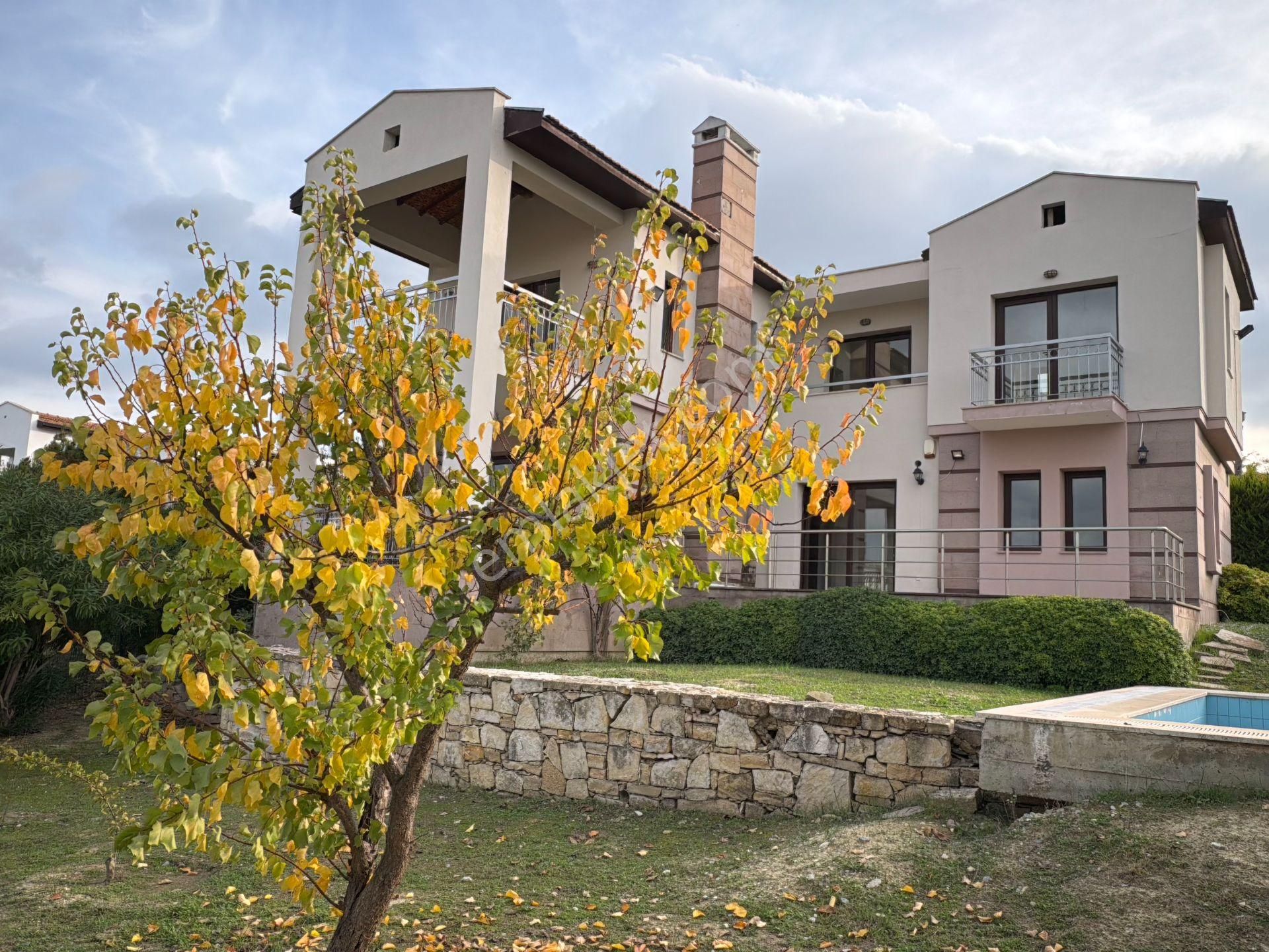 Geniş Arsada Satılık 4+1 Müstakil, Özel Havuzlu Villa - Görsel 10