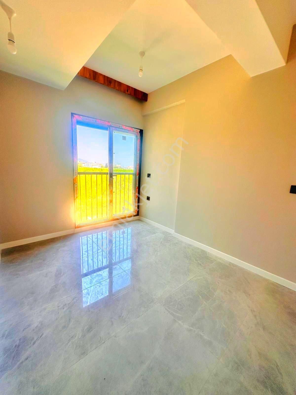 Davutlarda Özel Havuzlu Köşe Konumlu Tek Müstakil Sıfır Villa - Görsel 17