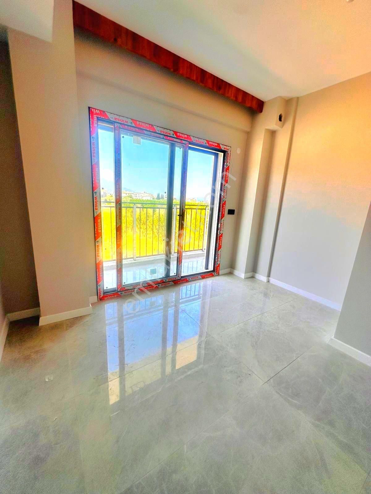 Davutlarda Özel Havuzlu Köşe Konumlu Tek Müstakil Sıfır Villa - Görsel 19