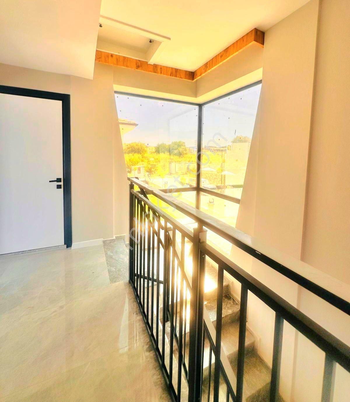 Davutlarda Özel Havuzlu Köşe Konumlu Tek Müstakil Sıfır Villa - Görsel 18