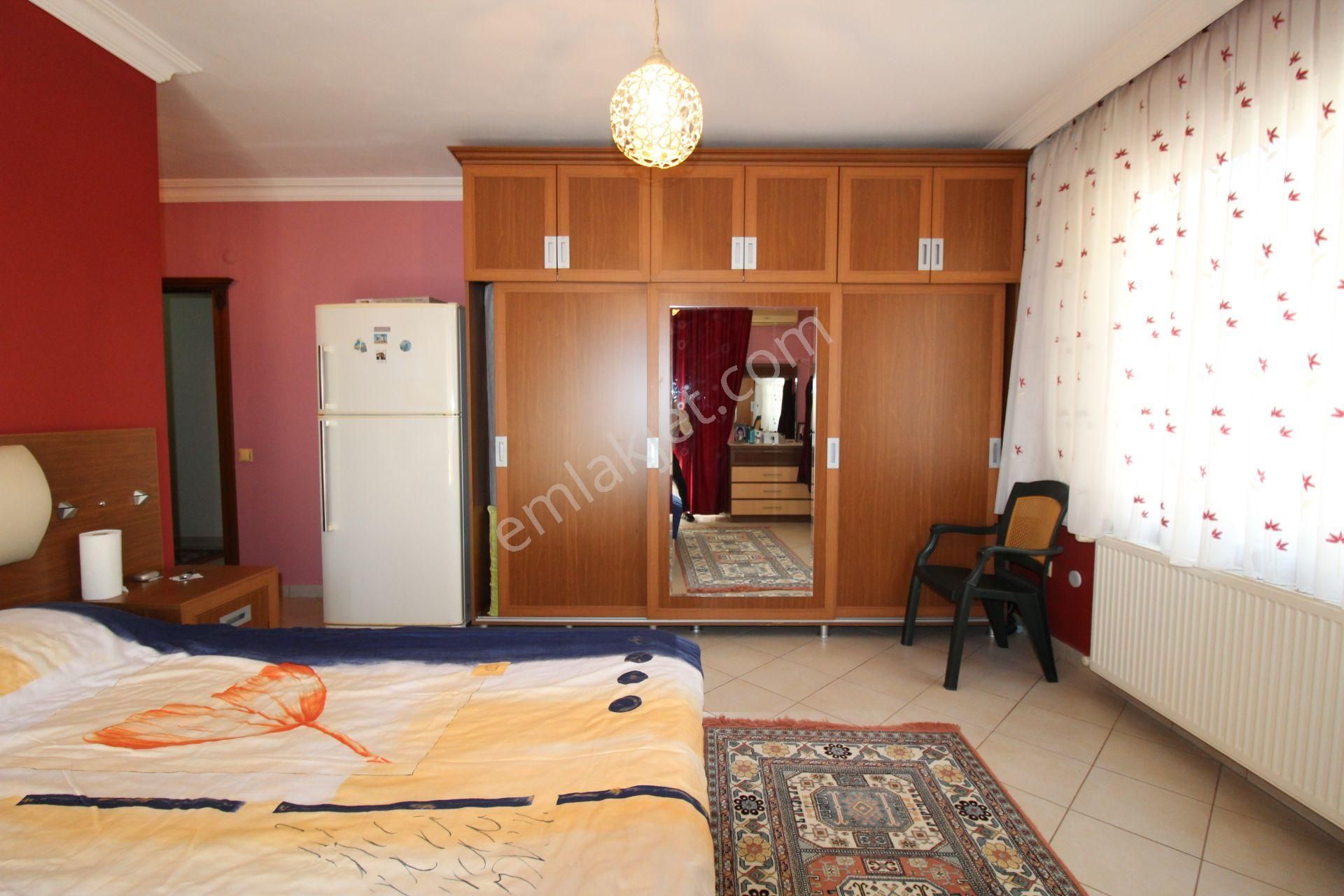 Aslan'dan Merkezi Konumda 4 Cepheli, 280 M2, Orjinal 4+1 Daire - Görsel 22