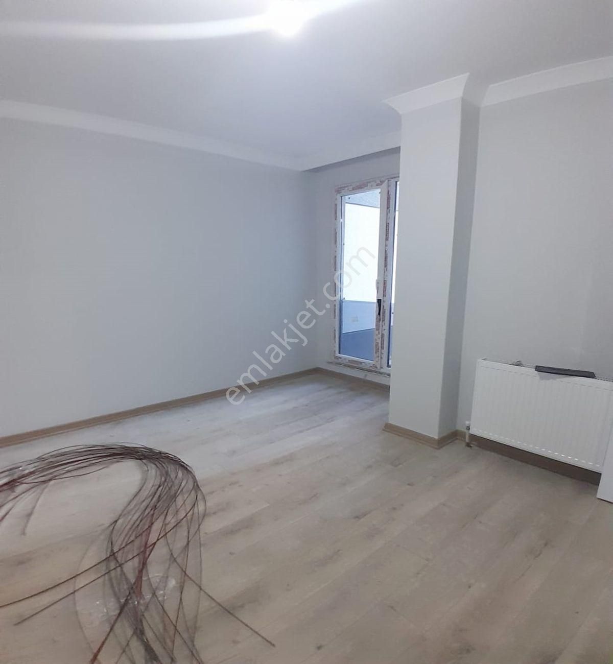 Avcılar Merkezde 3+1 Kapalı Otoparklı Sıfır Ara Kat Daire - Görsel 3