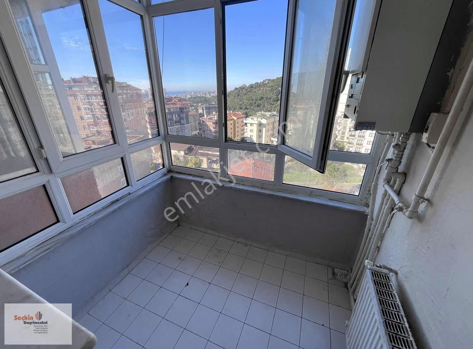 Maltepe Zümrütevlerde Site İçerisinde 3+1 Ferah Deniz Manzaralı - Görsel 2