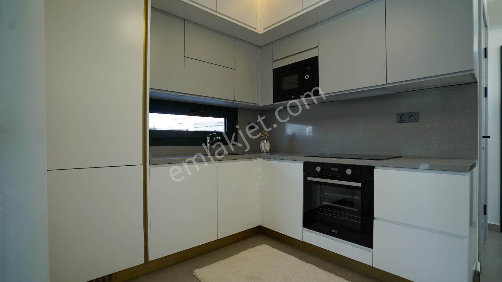 Kuşadası Güzelçamlı'da Müstakil Özel Havuzlu Sıfır 3+1 Villa - Görsel 16