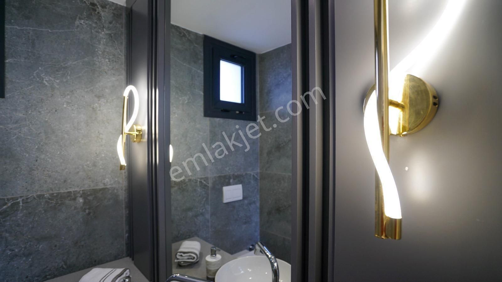 Kuşadası Güzelçamlı'da Müstakil Özel Havuzlu Sıfır 3+1 Villa - Görsel 17