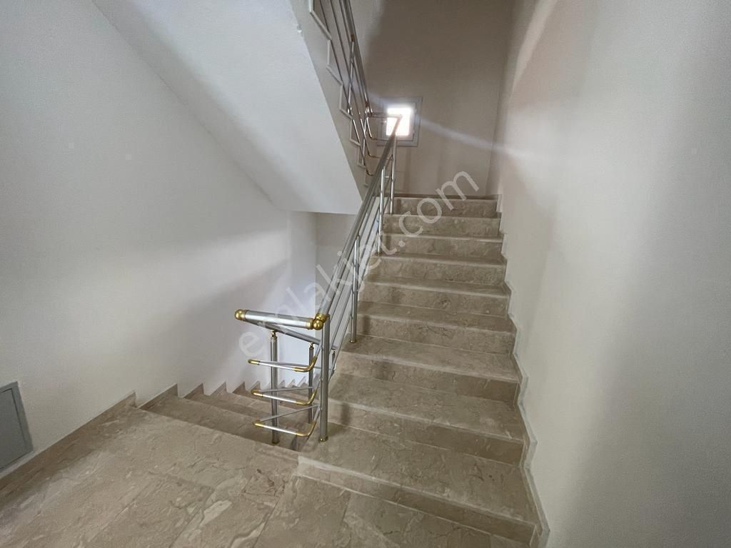 Aziz Emlak’tan Erdemli Çeşmeli’de Komple Satılık Bina - Görsel 5