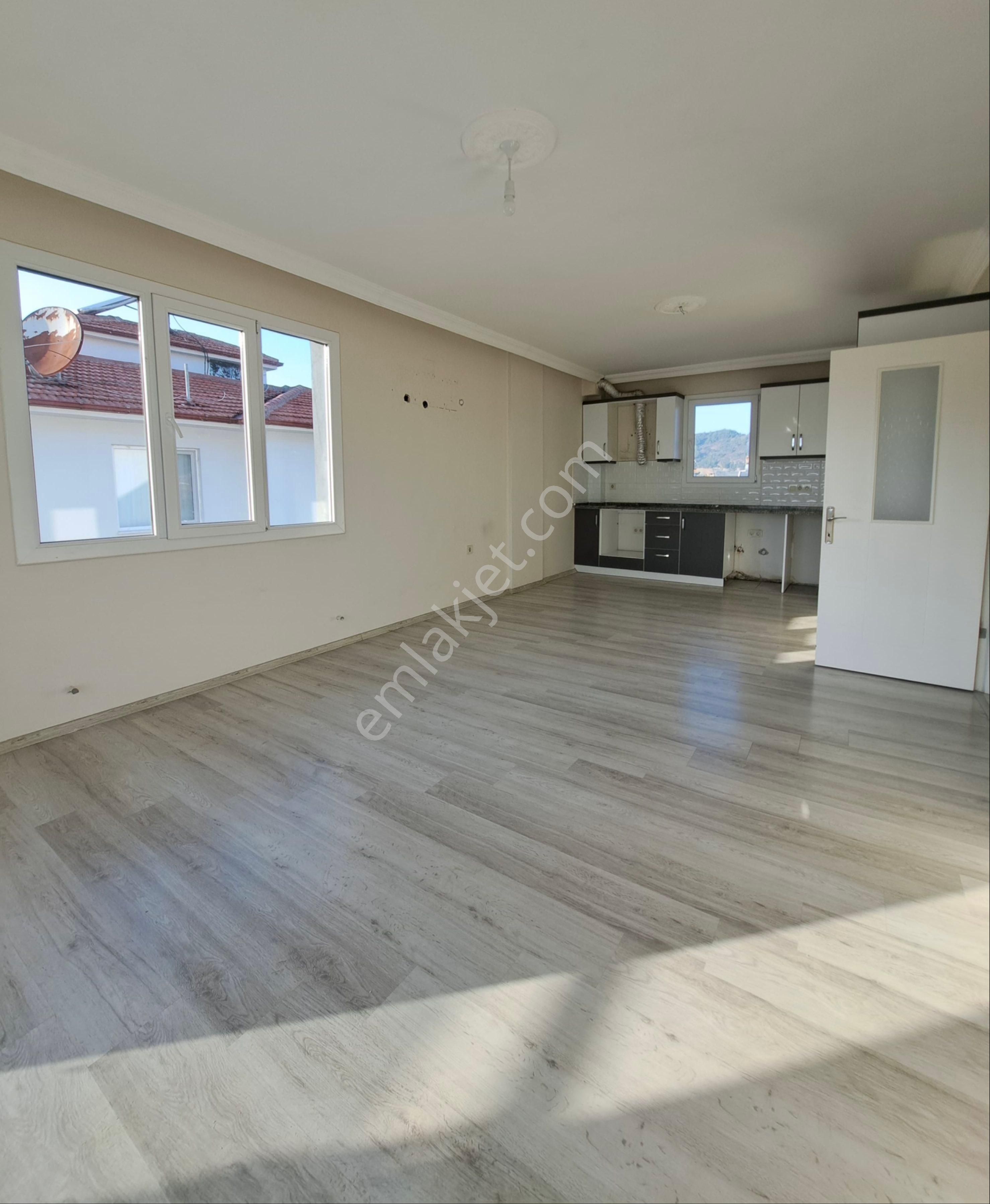 Nysa Emlaktan Kiralık 3+1 Daire - Görsel 5