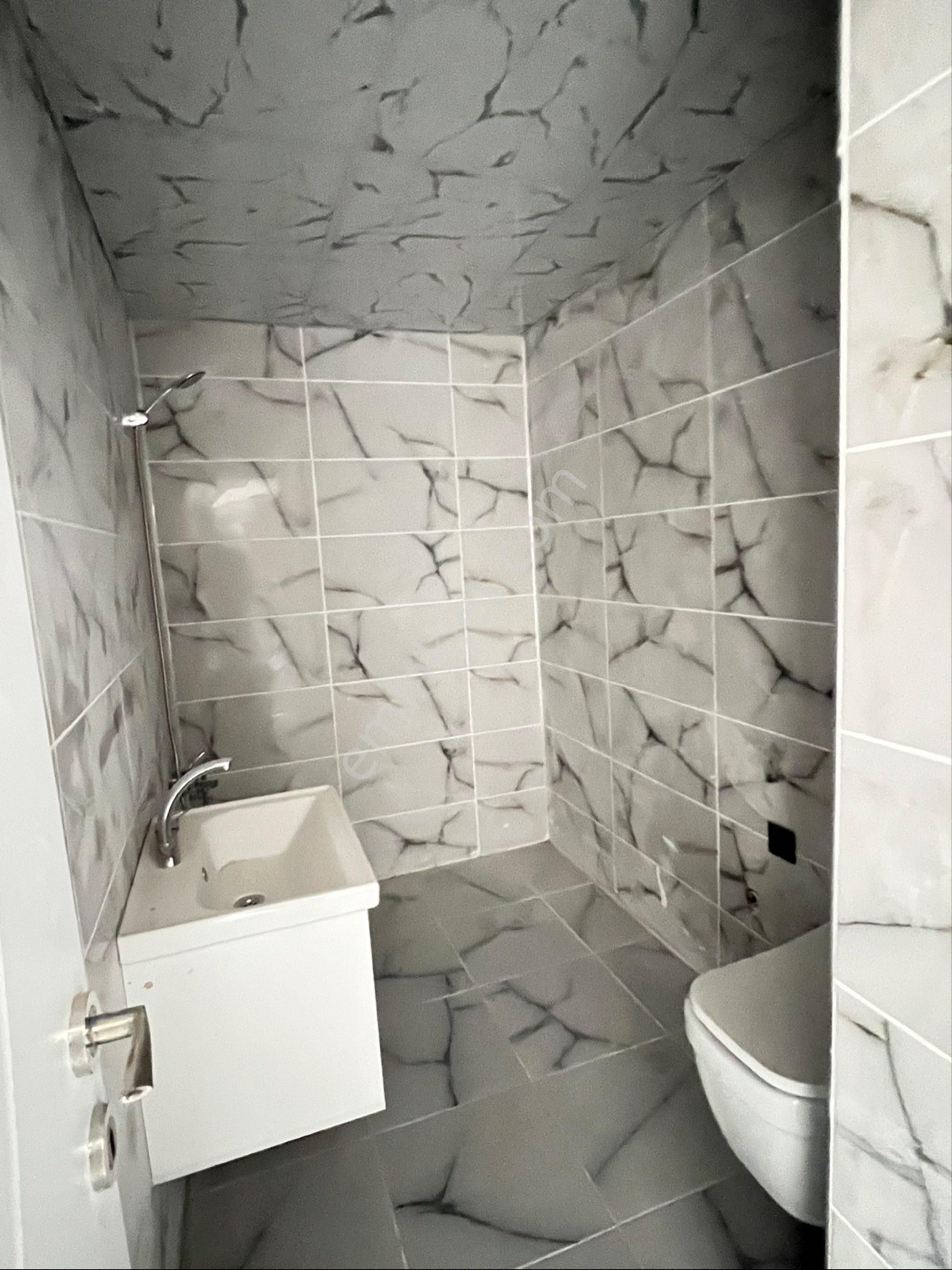 Ulusbey Den Merkezi Konumda 1+1 Ara Kat - Görsel 14