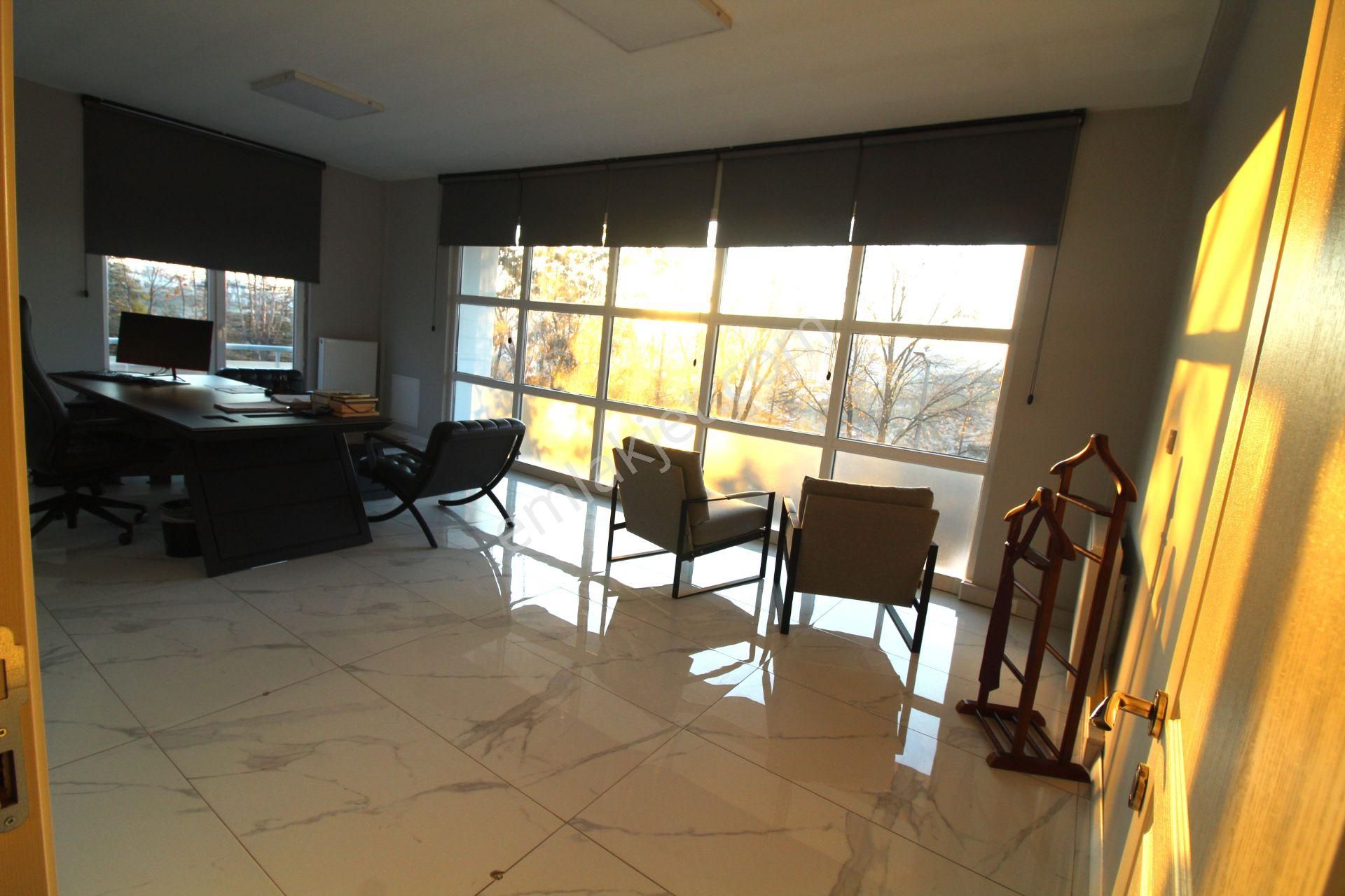 Kiralık Komple Bina 1600m2 4 Katlı Mesa Koru Çankaya - Görsel 31