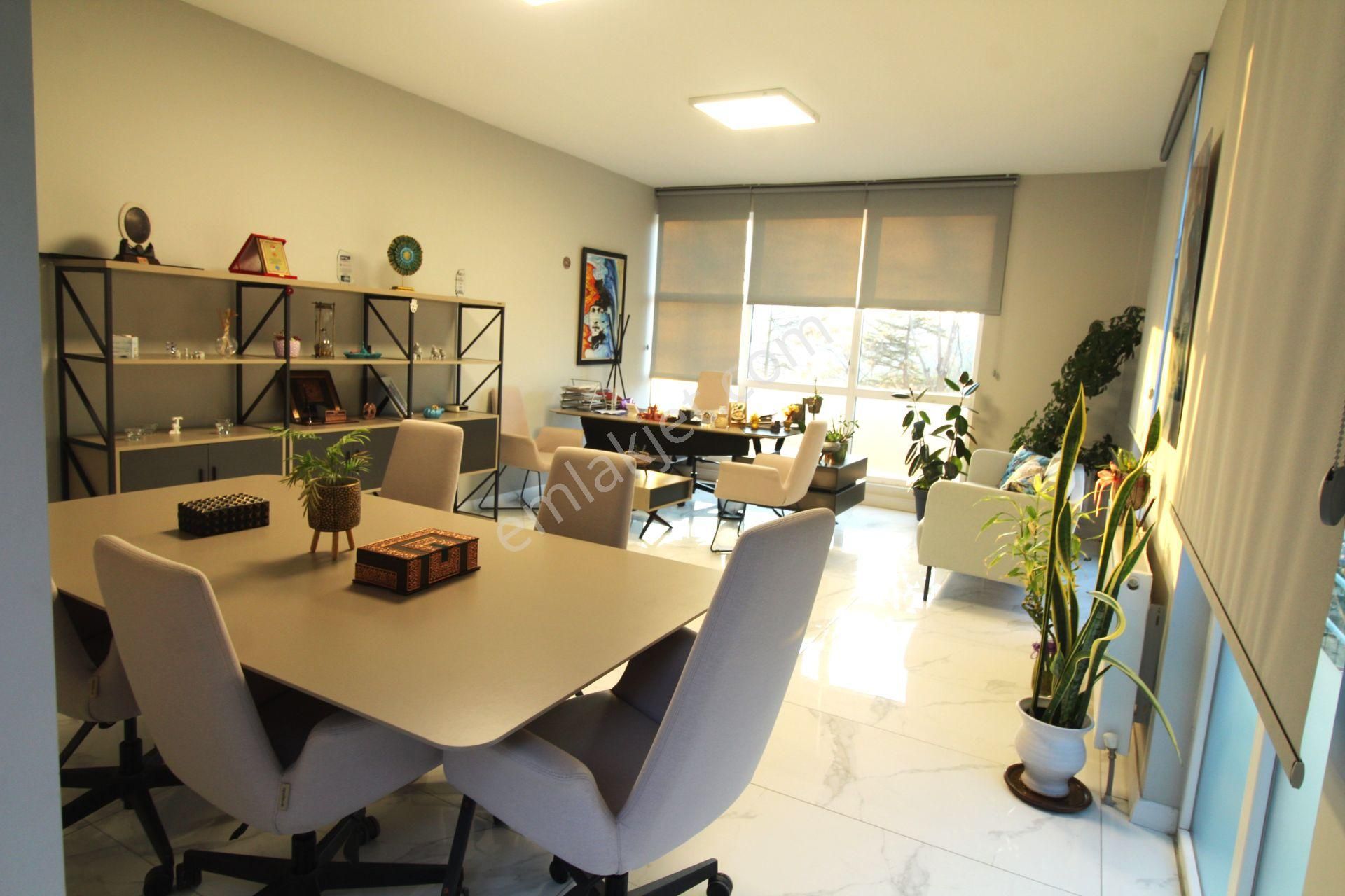 Kiralık Komple Bina 1600m2 4 Katlı Mesa Koru Çankaya - Görsel 27