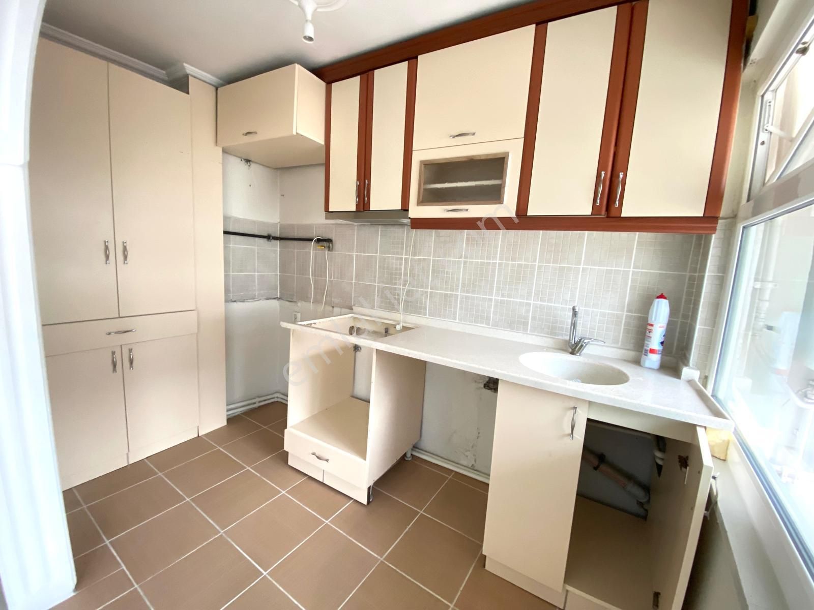 Osmangazi Muradiye Cadde Üstünde Fırsat Daire - Görsel 5