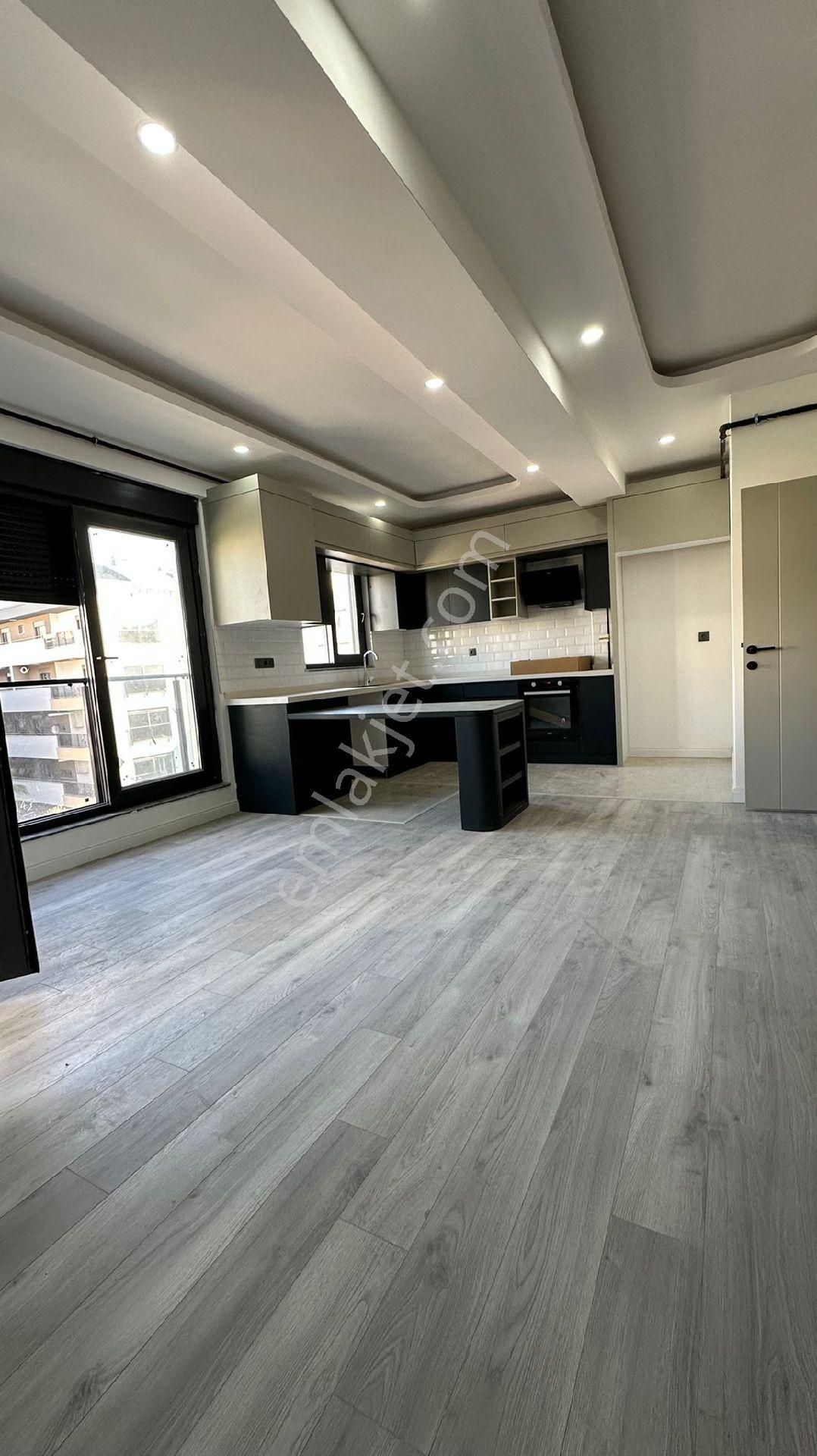 Bahçelievler’de 0 Yaş – Denize 250 M! Üç Cephe 2+1 Yerden Isıtma - Görsel 10