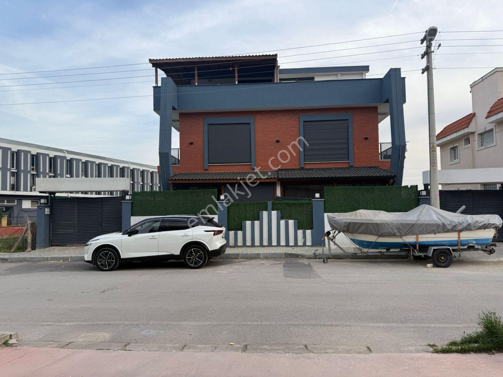 Bal Gayrimenkul-mithatpaşada Üç Cepheli Muhteşem 4+1 Villa - Görsel 34