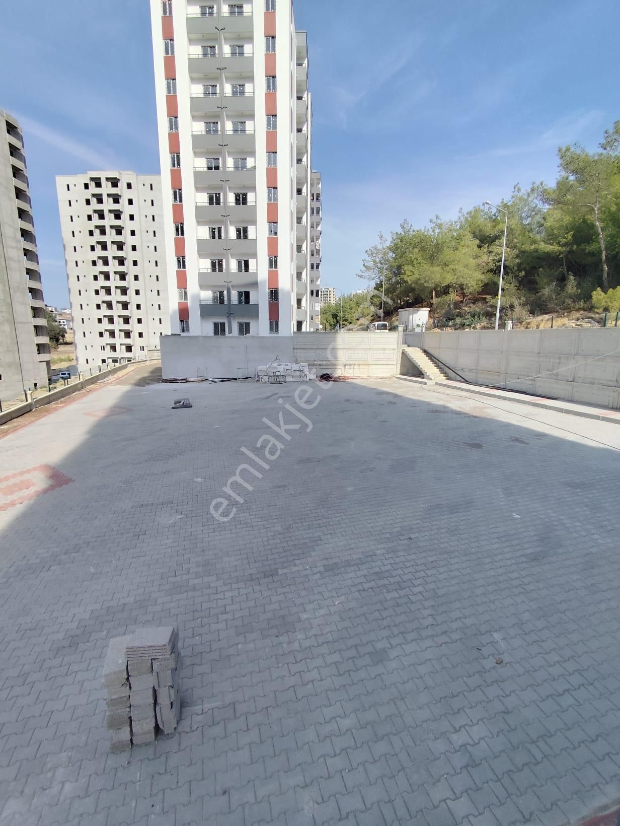 Sarıçam Osmangazi'de 2+1 Geniş Oturum Sıfır Daire Az Katlı - Görsel 14