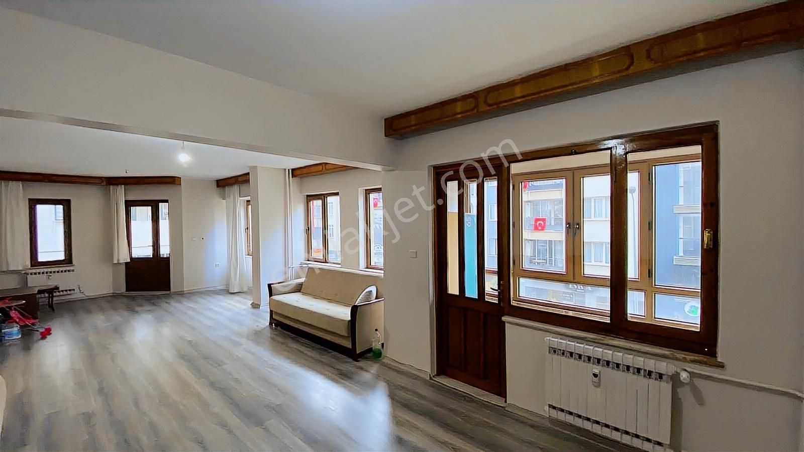 Arevtürk'den Lise Caddesi Üzerinde 165 M2 3+1 Satılık Daire - Görsel 8
