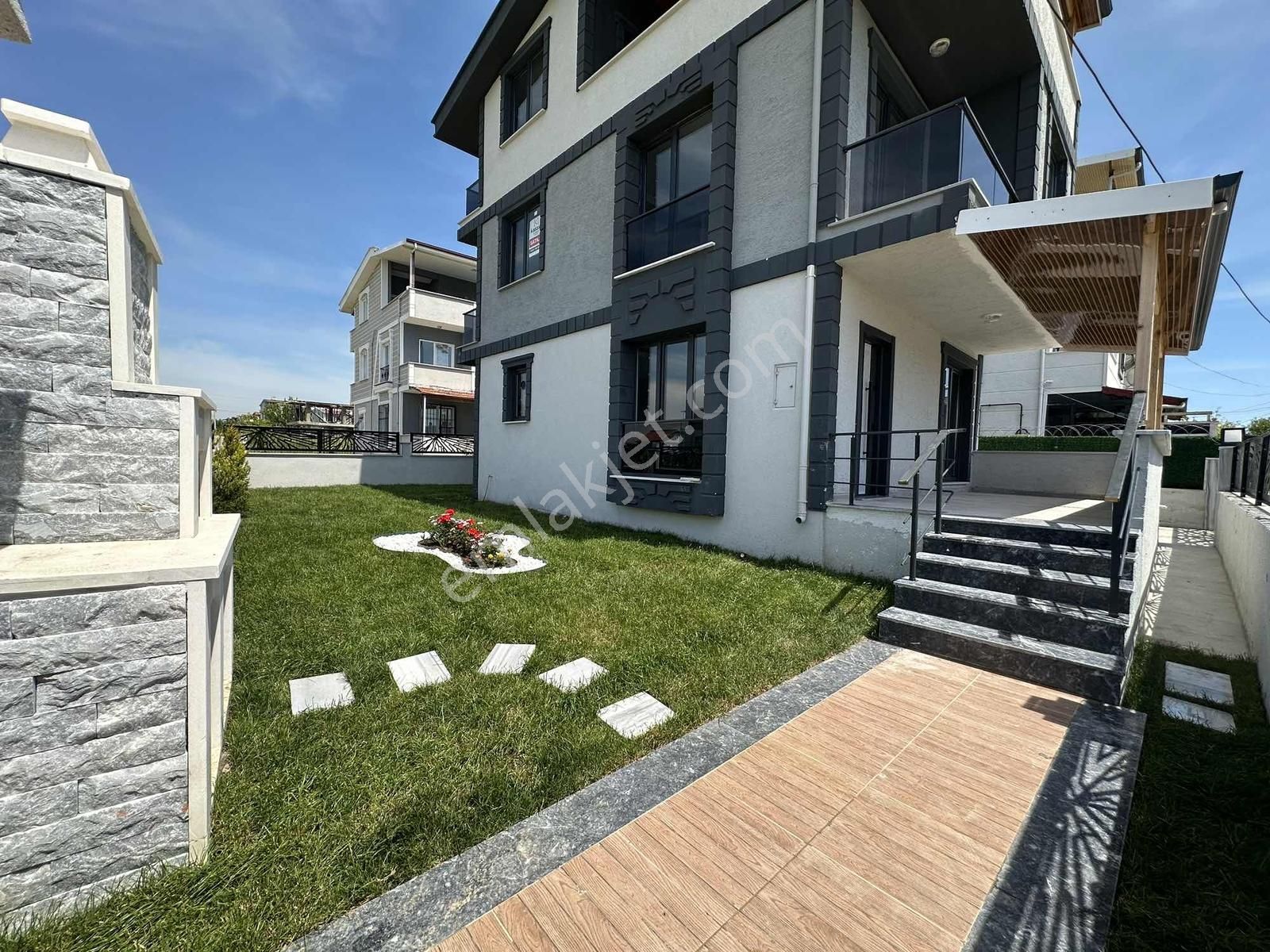 [kassel Yapı] 250 M2 Köşe Arsa - Eşyalı - Kombi Petek - İskanlı - Görsel 14