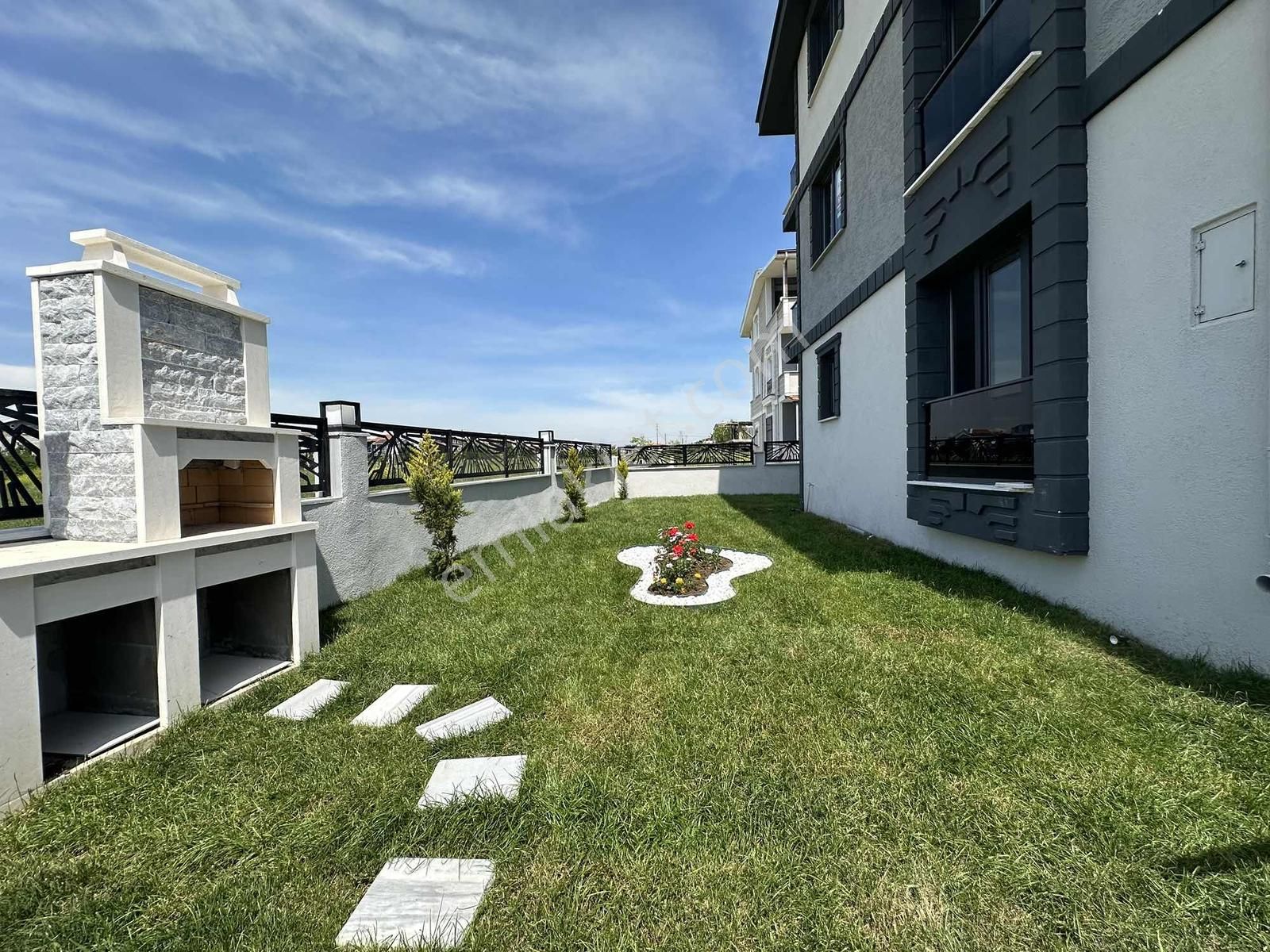 [kassel Yapı] 250 M2 Köşe Arsa - Eşyalı - Kombi Petek - İskanlı - Görsel 13