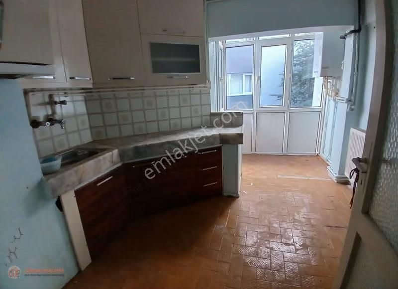Çift Cepheli Kiralık Ferah Daire - Görsel 2