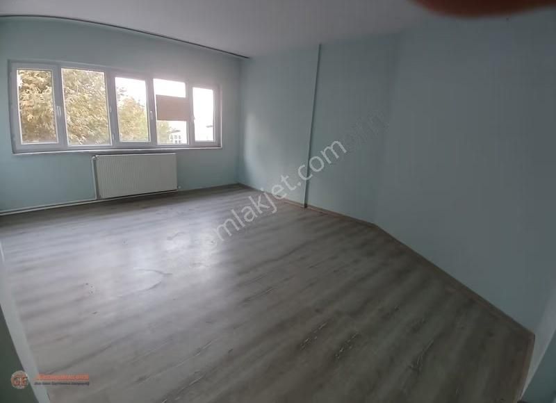 Çift Cepheli Kiralık Ferah Daire - Görsel 16