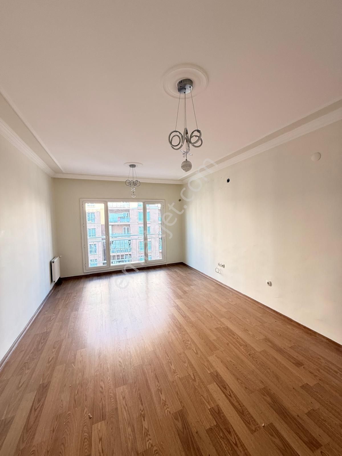 Kıyıkent Tokide Cam Balkonlu Yeni Boyalı 2+1 Kiralık Daire - Görsel 8