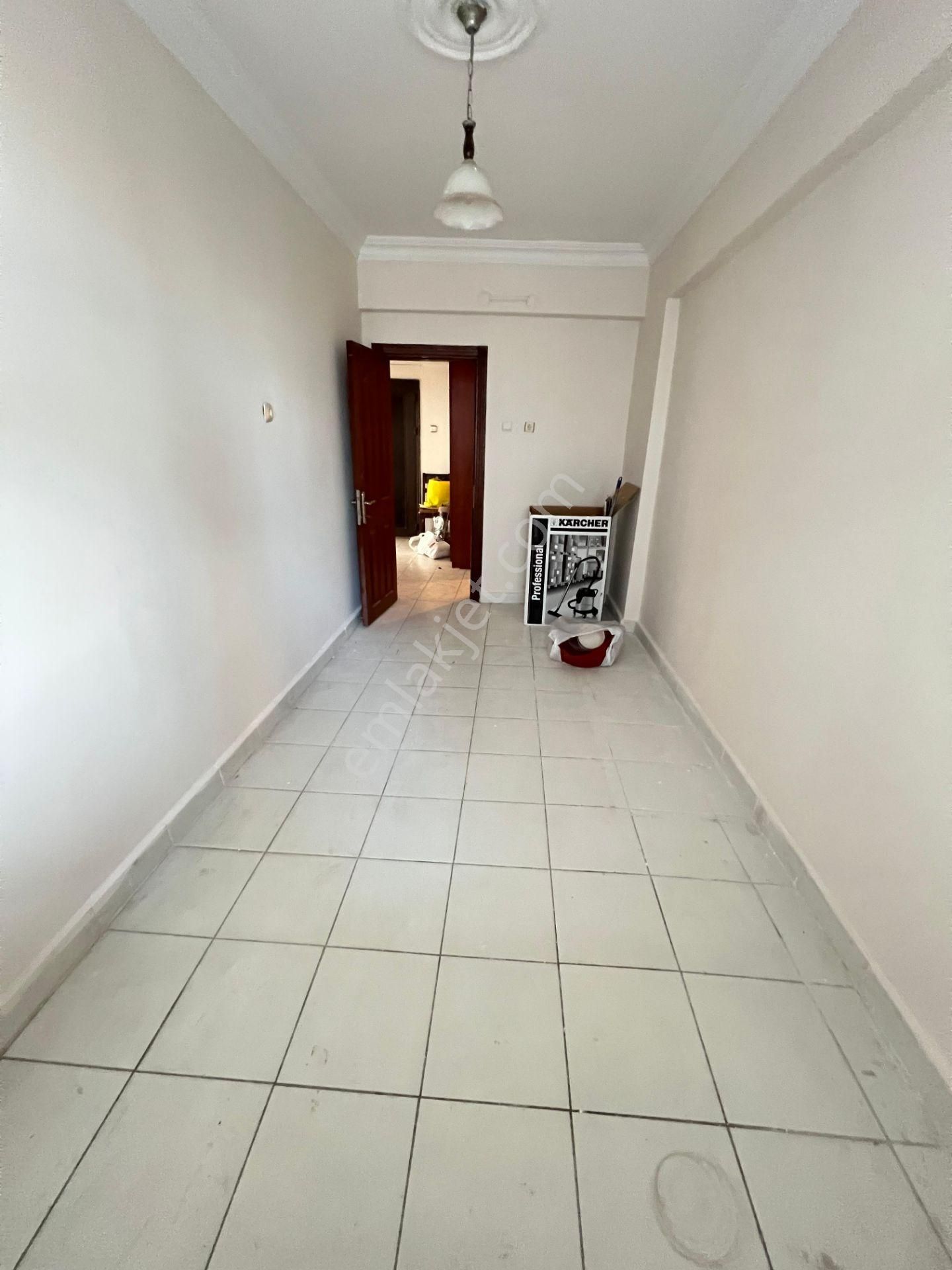 Ergünden Pirireiste Asansörlü Ara Kat Satılık 4+1 Daire - Görsel 22