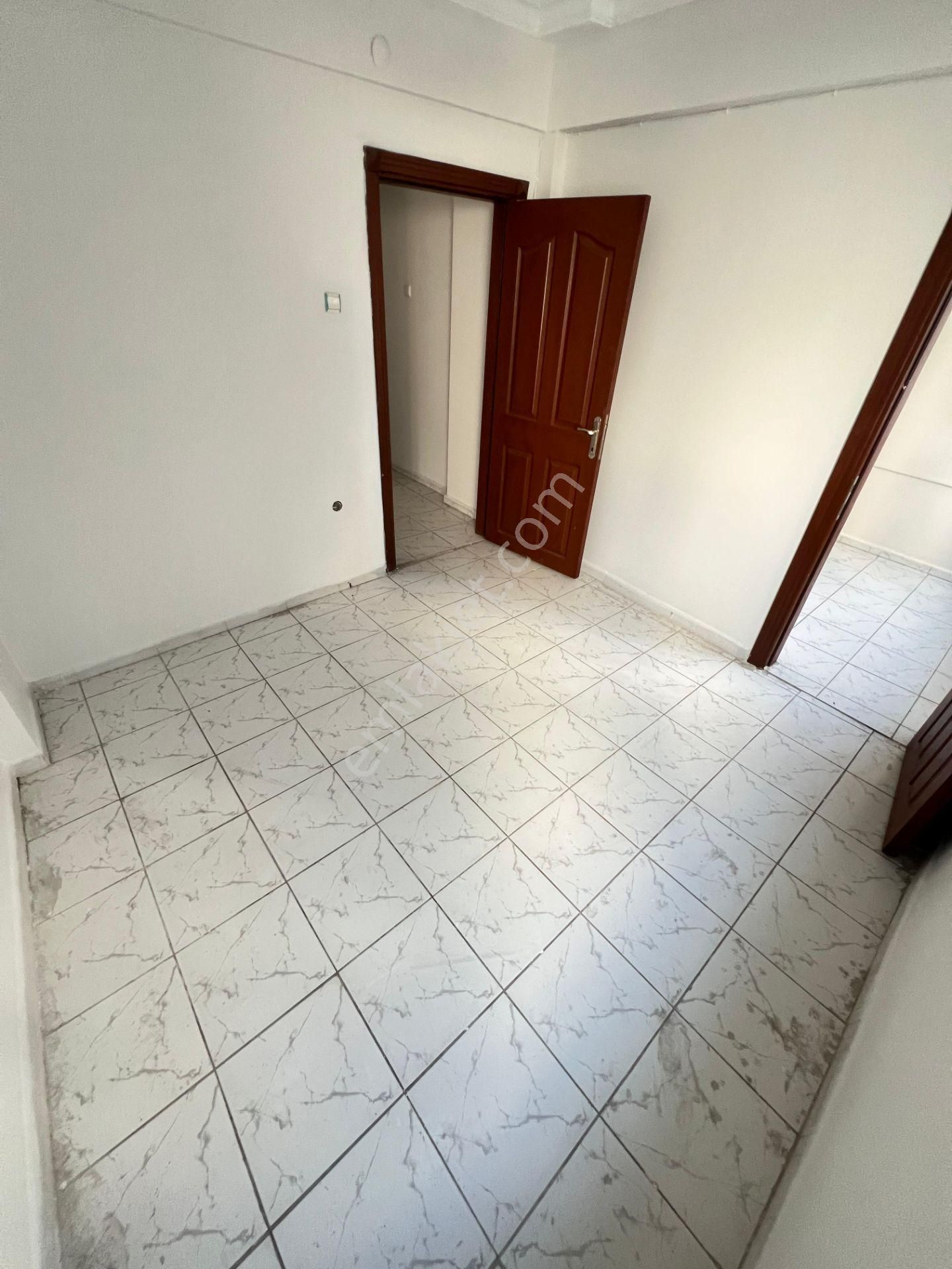 Ergünden Pirireiste Asansörlü Ara Kat Satılık 4+1 Daire - Görsel 27