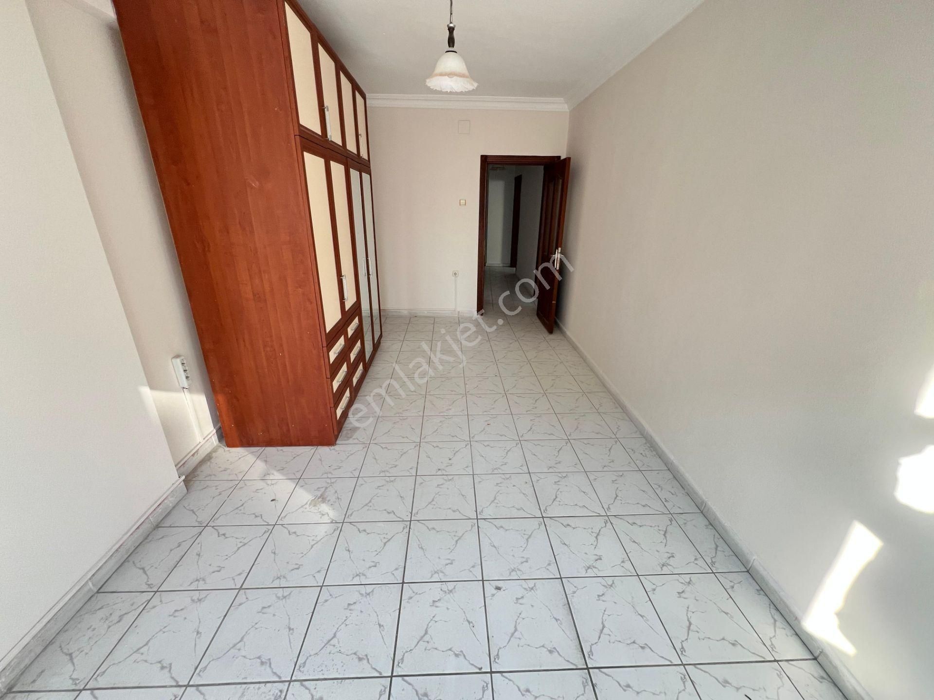 Ergünden Pirireiste Asansörlü Ara Kat Satılık 4+1 Daire - Görsel 19