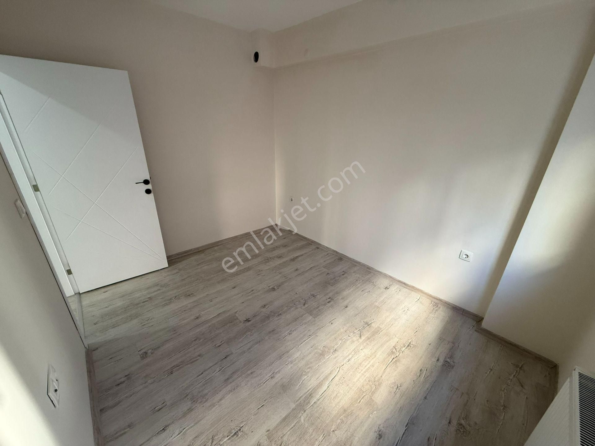 Çiğli Balatçık'ta Kiralık 1+1 Doğalgazlı Daire - Görsel 21