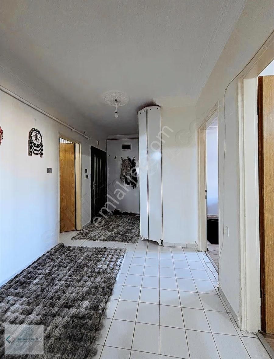 Beyazşehir De Tramvaya 2 Dakika Fırsat Dairesi - Görsel 9