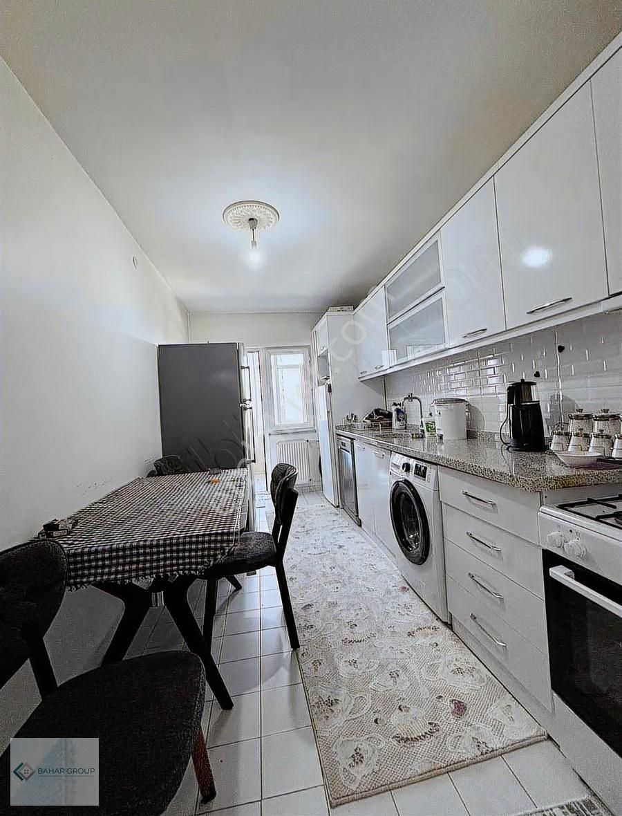 Beyazşehir De Tramvaya 2 Dakika Fırsat Dairesi - Görsel 3