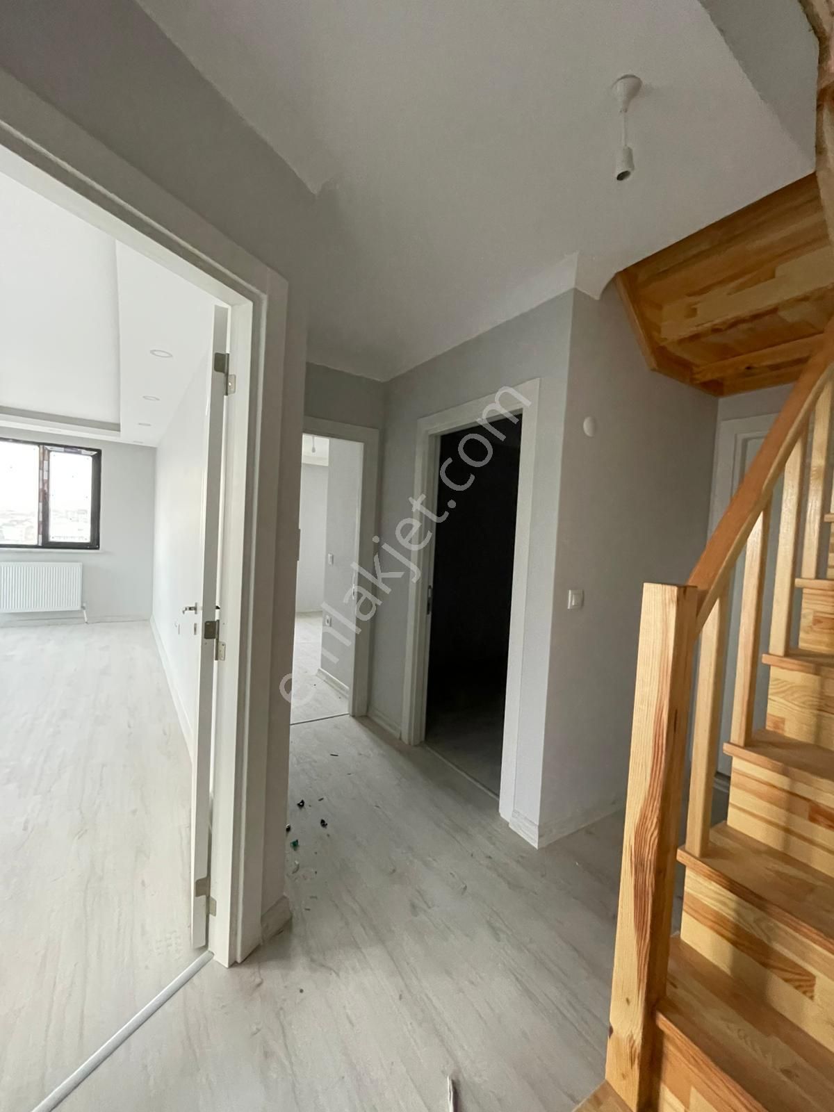 Sultanbeyli Akşemsettin Mah. Sıfır Bina 4+1 Çatı Dubleks - Görsel 14